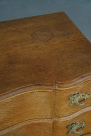 Danish_Mid_Century_Modern_Oak_Chest_of_Drawers,_Scandinavian_Cabinetmaker_Design,_1960s