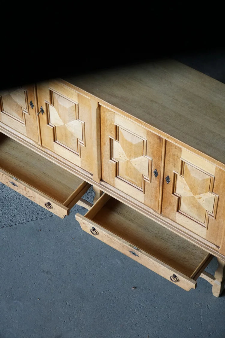 Danish_Mid_Century_Modern_Oak_Sideboard,_Scandinavian_Cabinetmaker_Credenza,_1960s