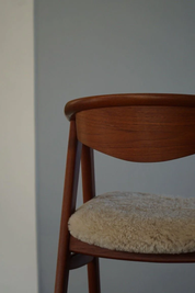 Danish_Midcentury_Armchair_in_Teak_by_Erik_Kirkegaard_for_Høng,_Model_52,_1960s
