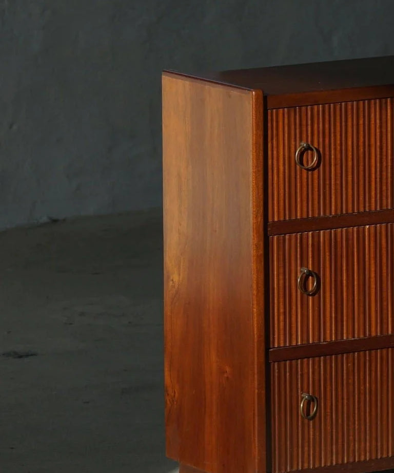 Danish_Modern,_Chest_of_Drawers_in_Mahogany,_Frits_Henningsen,_1940s