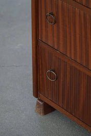 Danish_Modern,_Chest_of_Drawers_in_Mahogany,_Frits_Henningsen,_1940s
