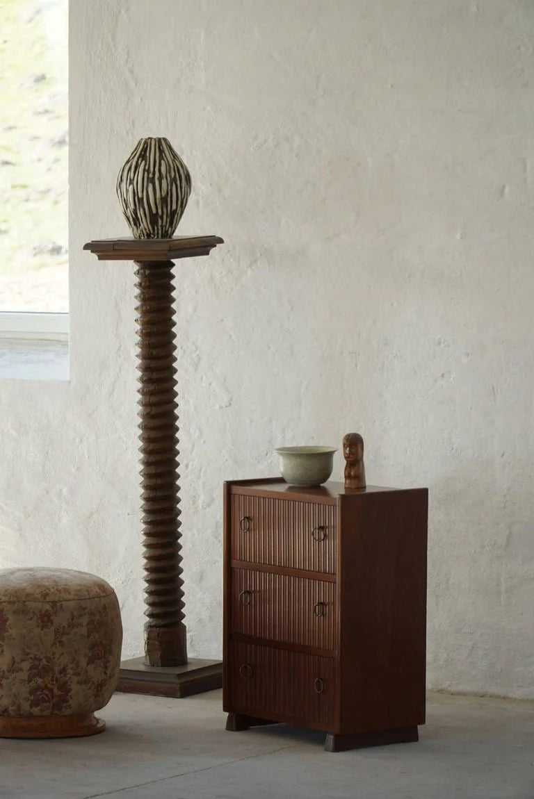 Danish_Modern,_Chest_of_Drawers_in_Mahogany,_Frits_Henningsen,_1940s