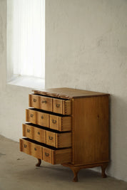 Danish_Modern_Oak_Chest_of_Drawers,_Scandinavian_Cabinetmaker_Design,_Mid_Century_Modern_Storage