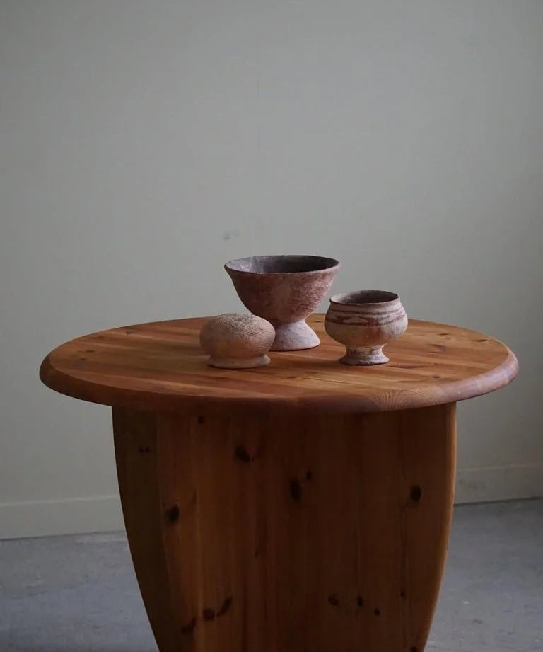 Danish_Modern_Round_Coffee_Table_in_Solid_Pine,_Rainer_Daumiller_Style,_1970s