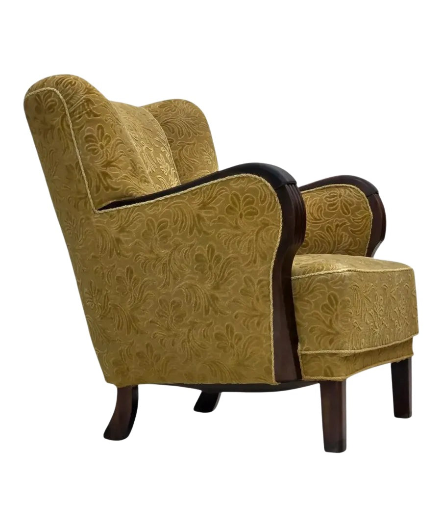 Danish_Modern_Armchair,_Scandinavian_Upholstered_Seating,_1960s_Denmark