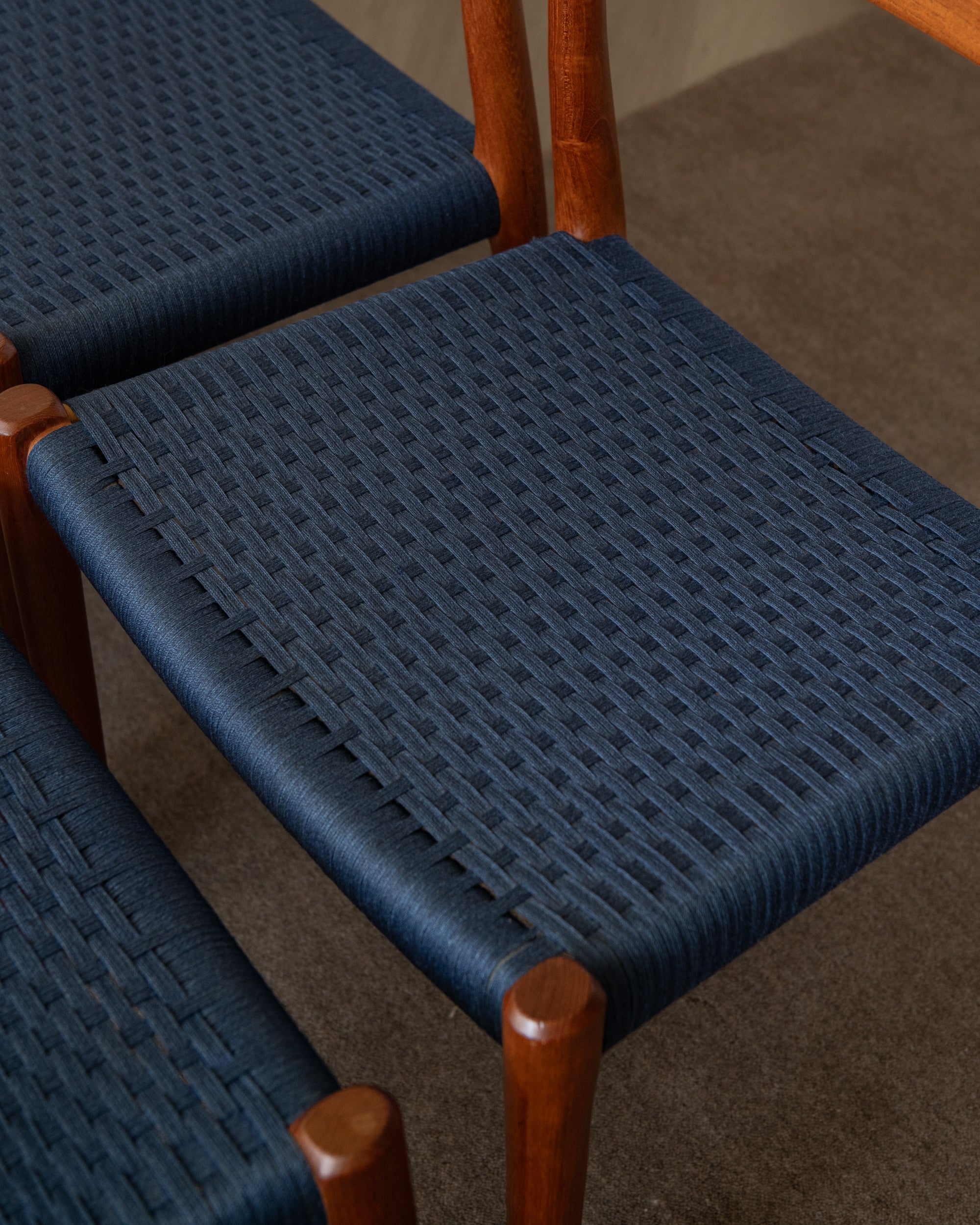 Set_of_6_Model_77_Teak_Dining_Chairs_by_Niels_Otto_Møller_for_J.L._Møllers_Møbelfabrik,_Blue_Woven_Cord,_Denmark,_1960s