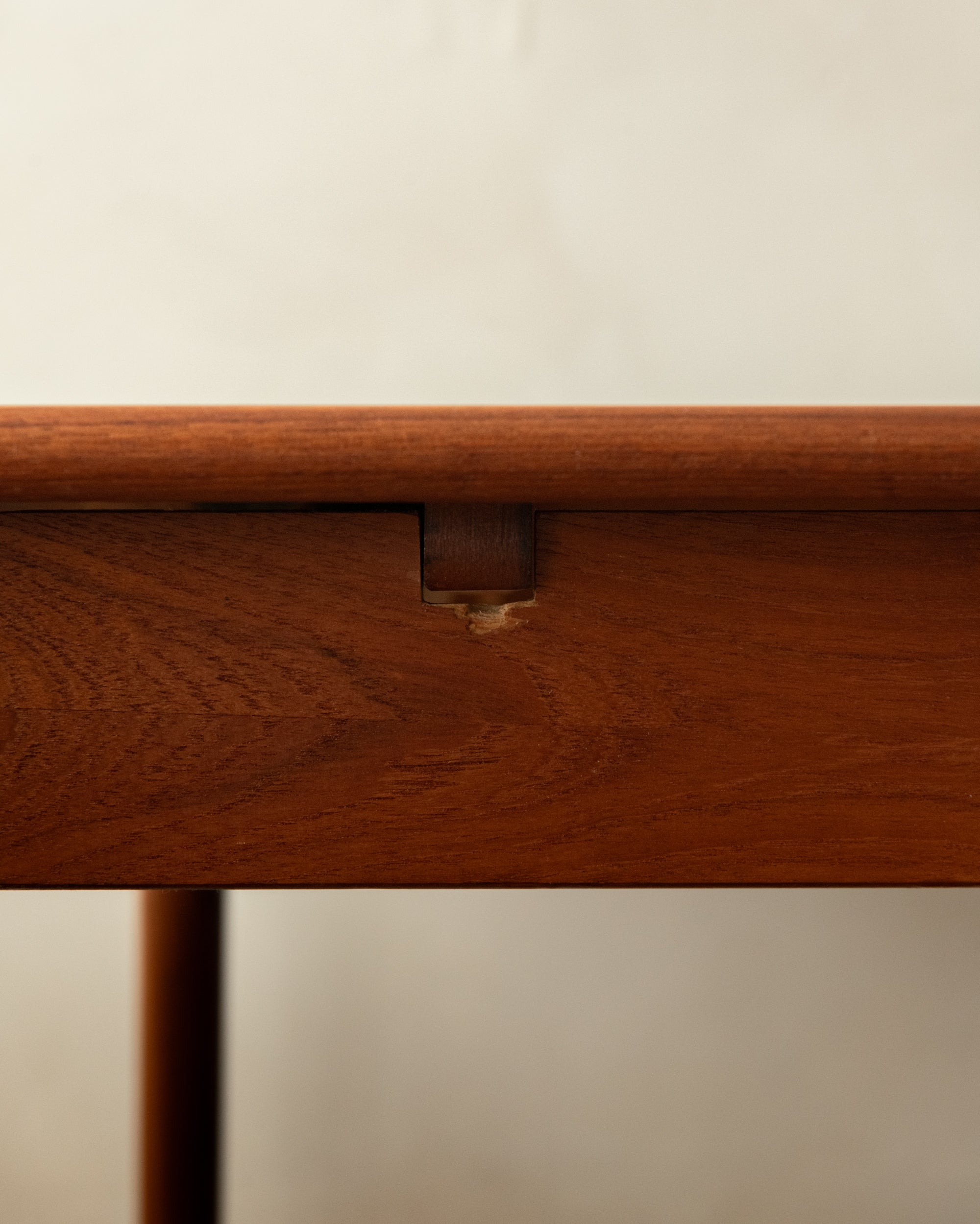 AM_Møbler_Model_24_Extendable_Teak_Dining_Table,_Denmark,_1960s
