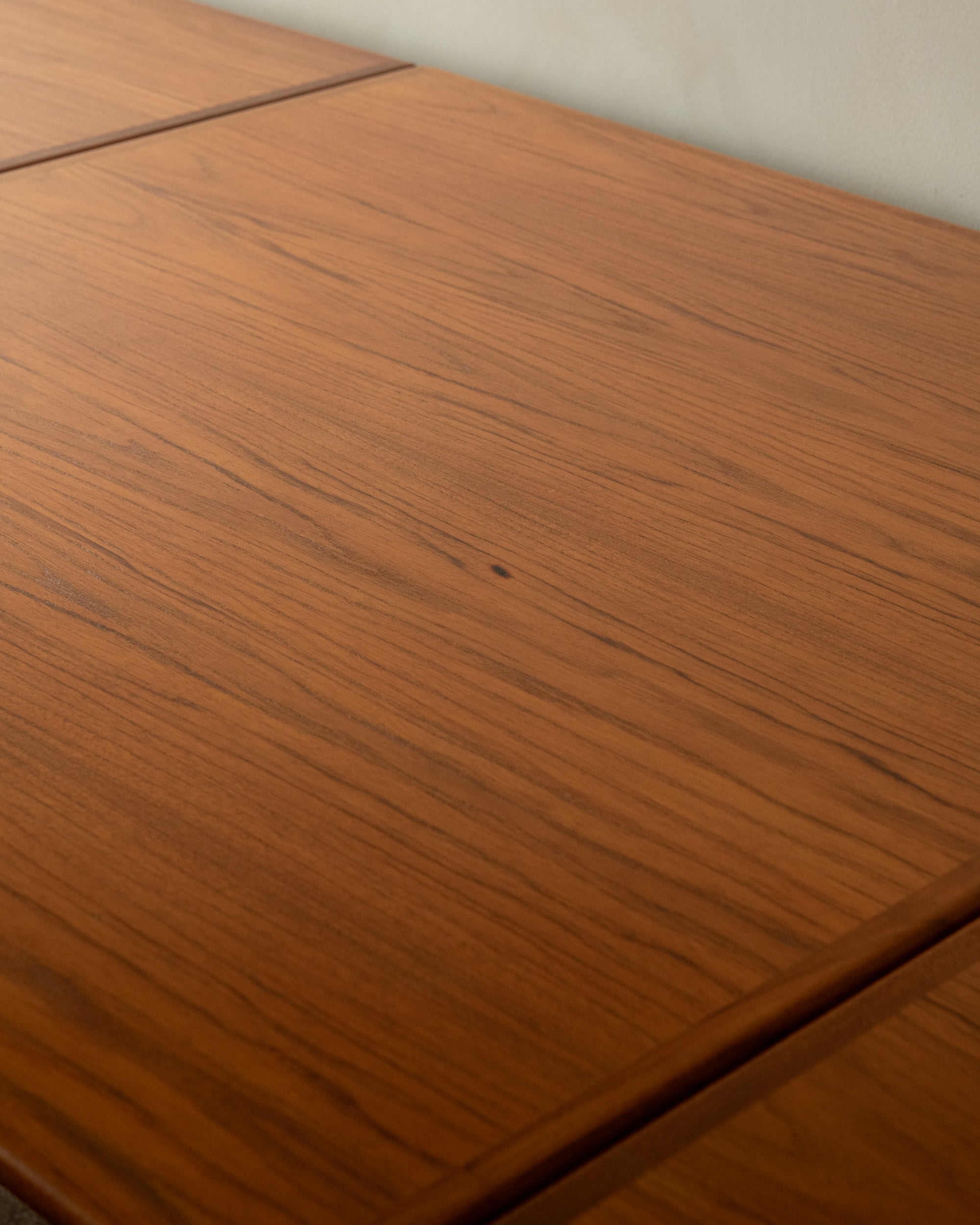 AM_Møbler_Model_24_Extendable_Teak_Dining_Table,_Denmark,_1960s