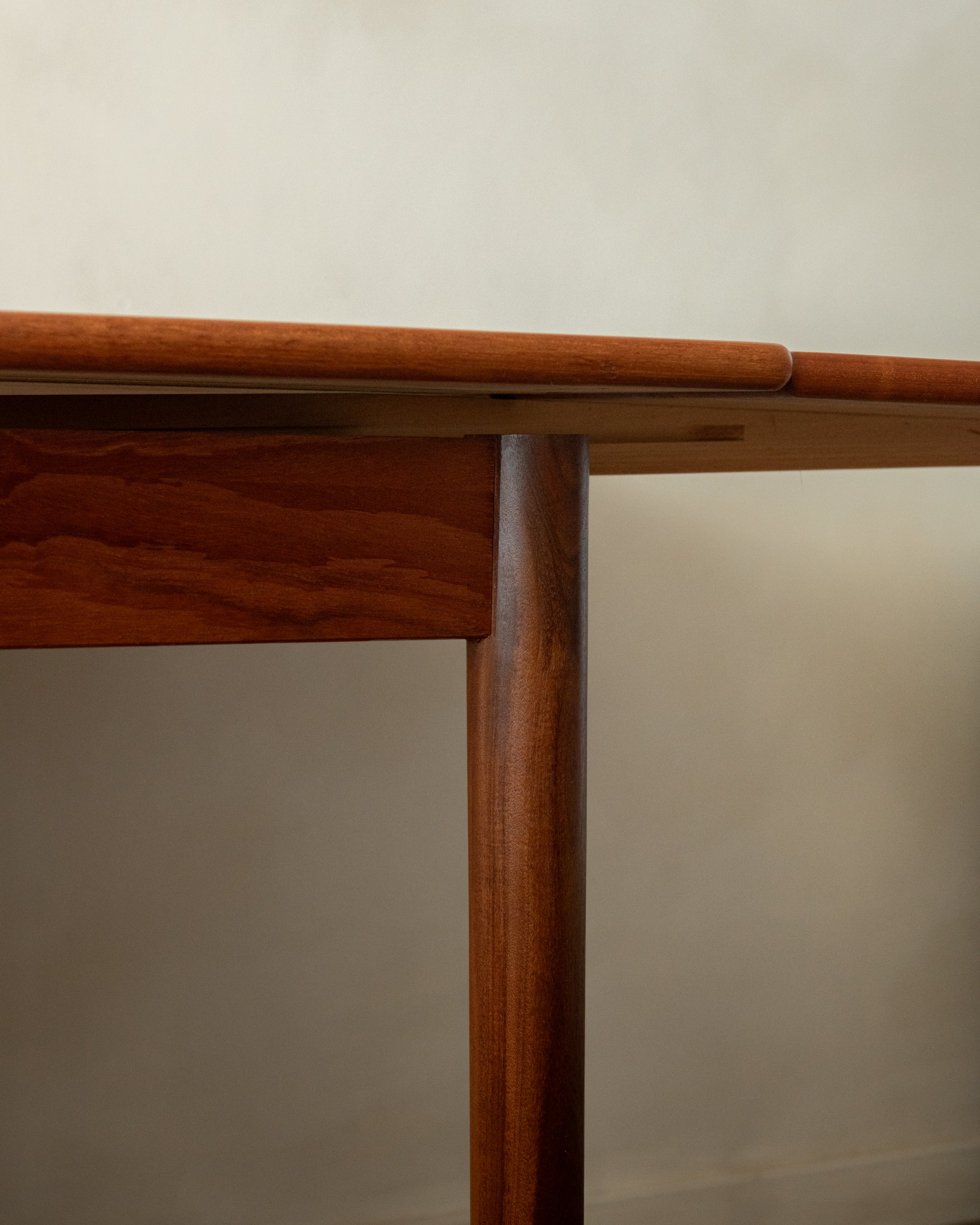 AM_Møbler_Model_24_Extendable_Teak_Dining_Table,_Denmark,_1960s