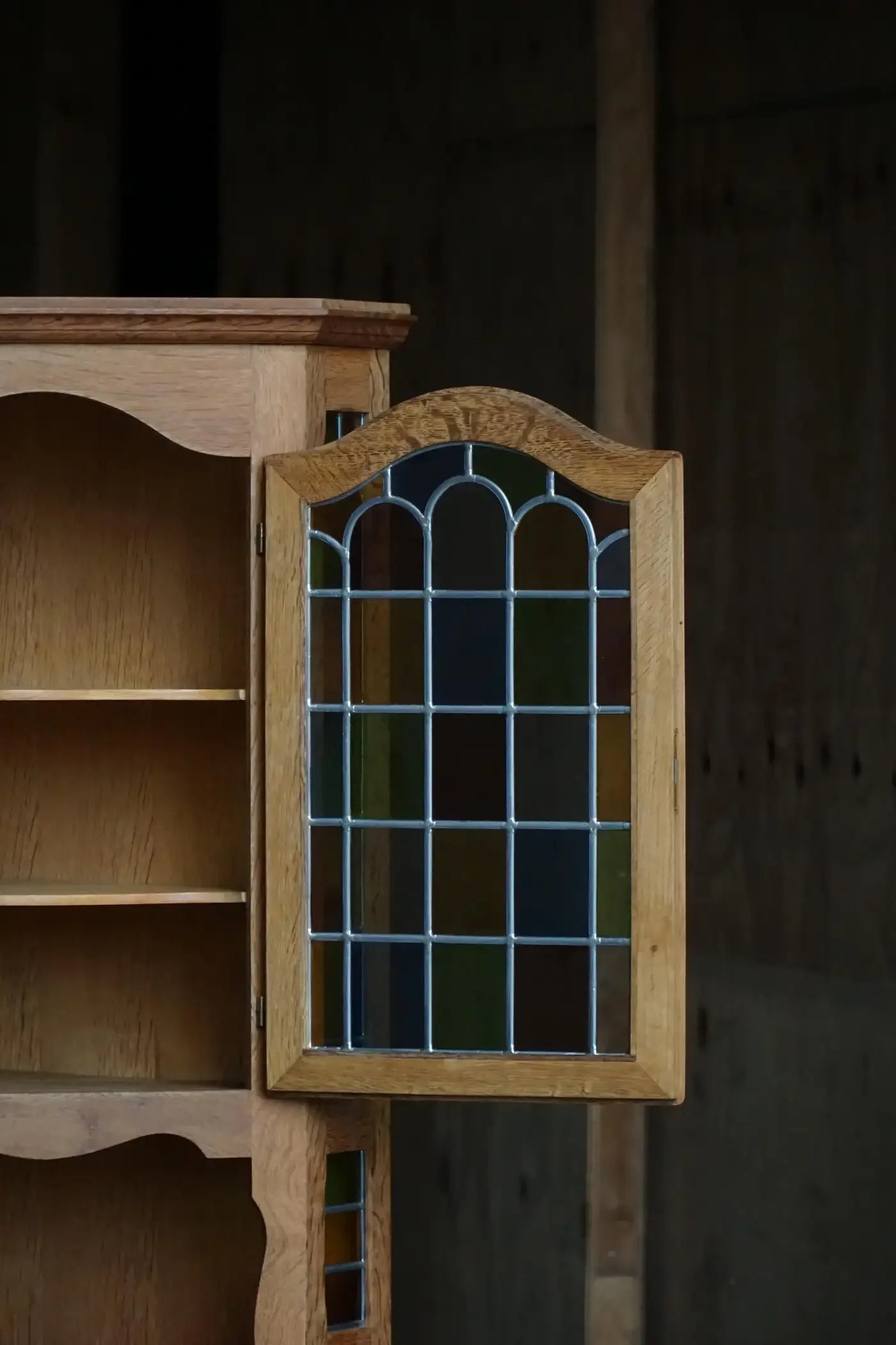 Danish_Oak_Corner_Cabinet_with_Leaded_Stained_Glass,_1940s