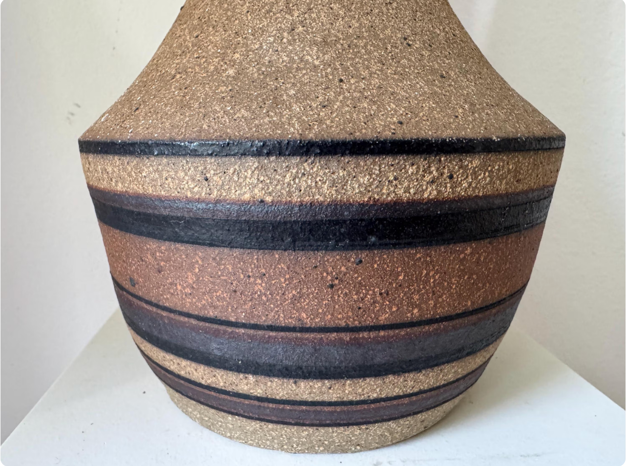 Danish_table_lamp_MEMPHIS_Series_by_Jesper_Packness,_stoneware,_1980s