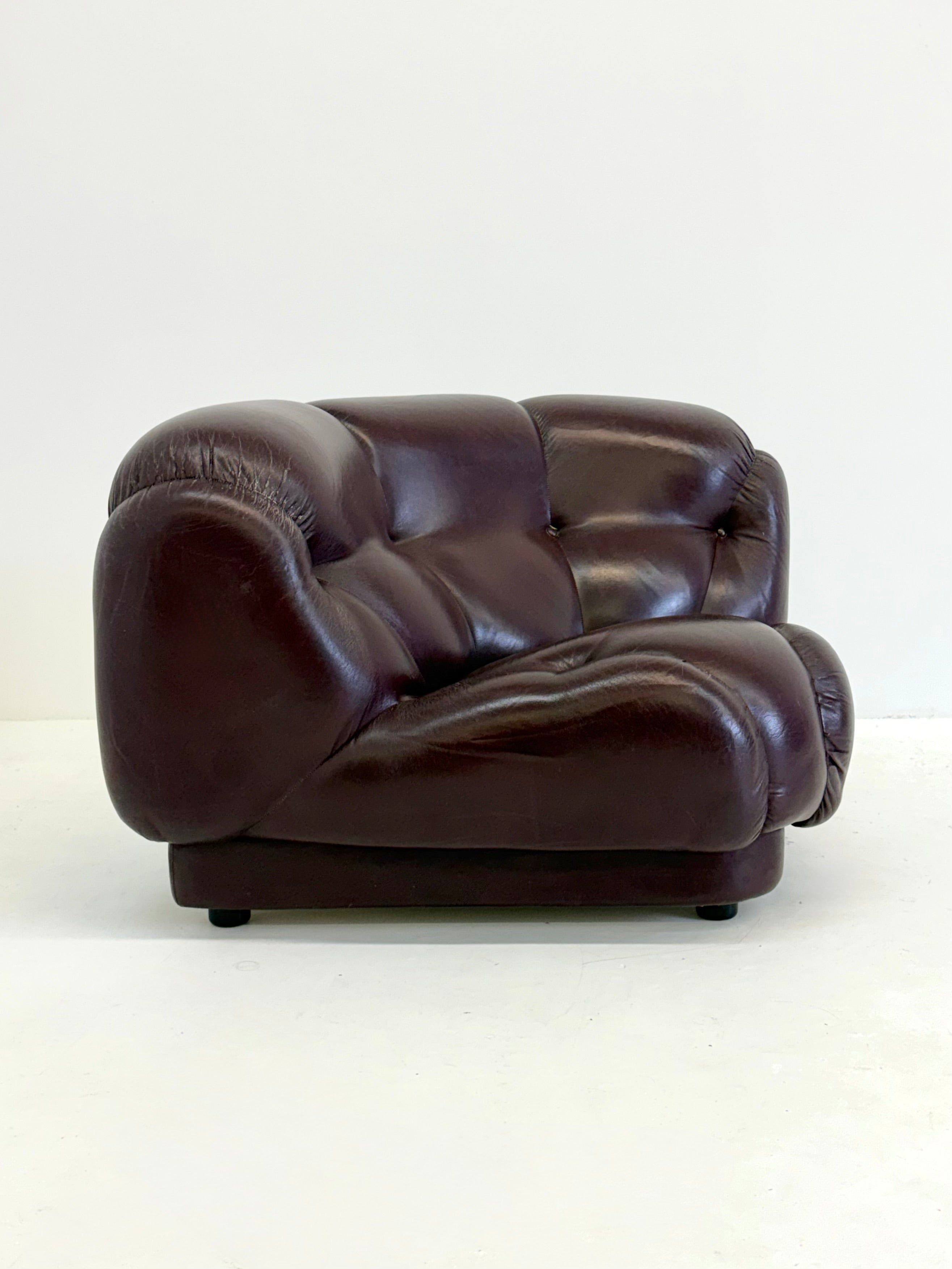 Set_of_4_Nuvolone_Modular_Sofa_by_Rino_Maturi_for_Mimo_Padova,_Italy