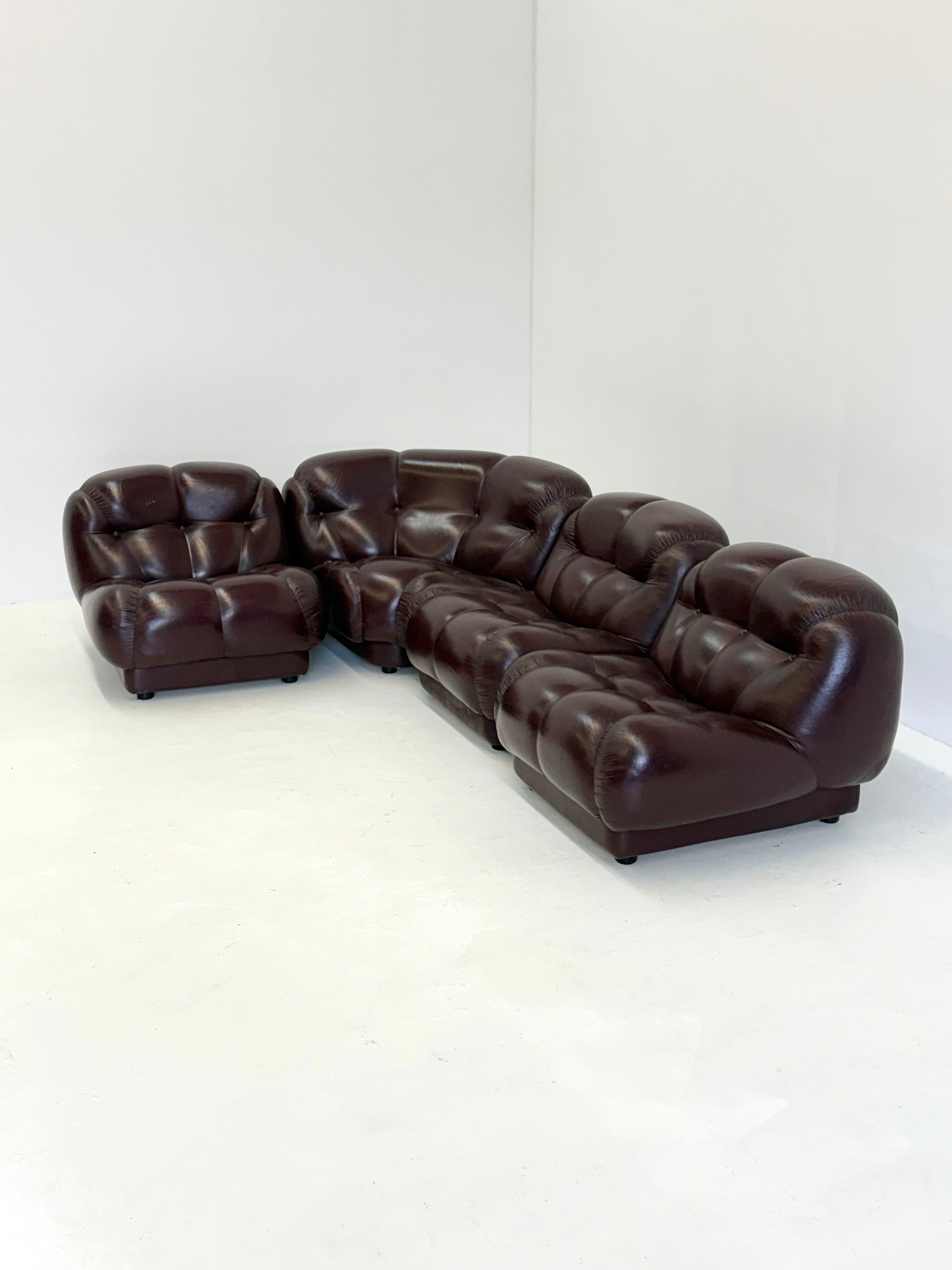 Set_of_4_Nuvolone_Modular_Sofa_by_Rino_Maturi_for_Mimo_Padova,_Italy