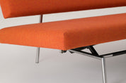 Martin_Visser_BR_02_Daybed_for_’t_Spectrum_with_BA_02_Armrest,_Netherlands,_1980s