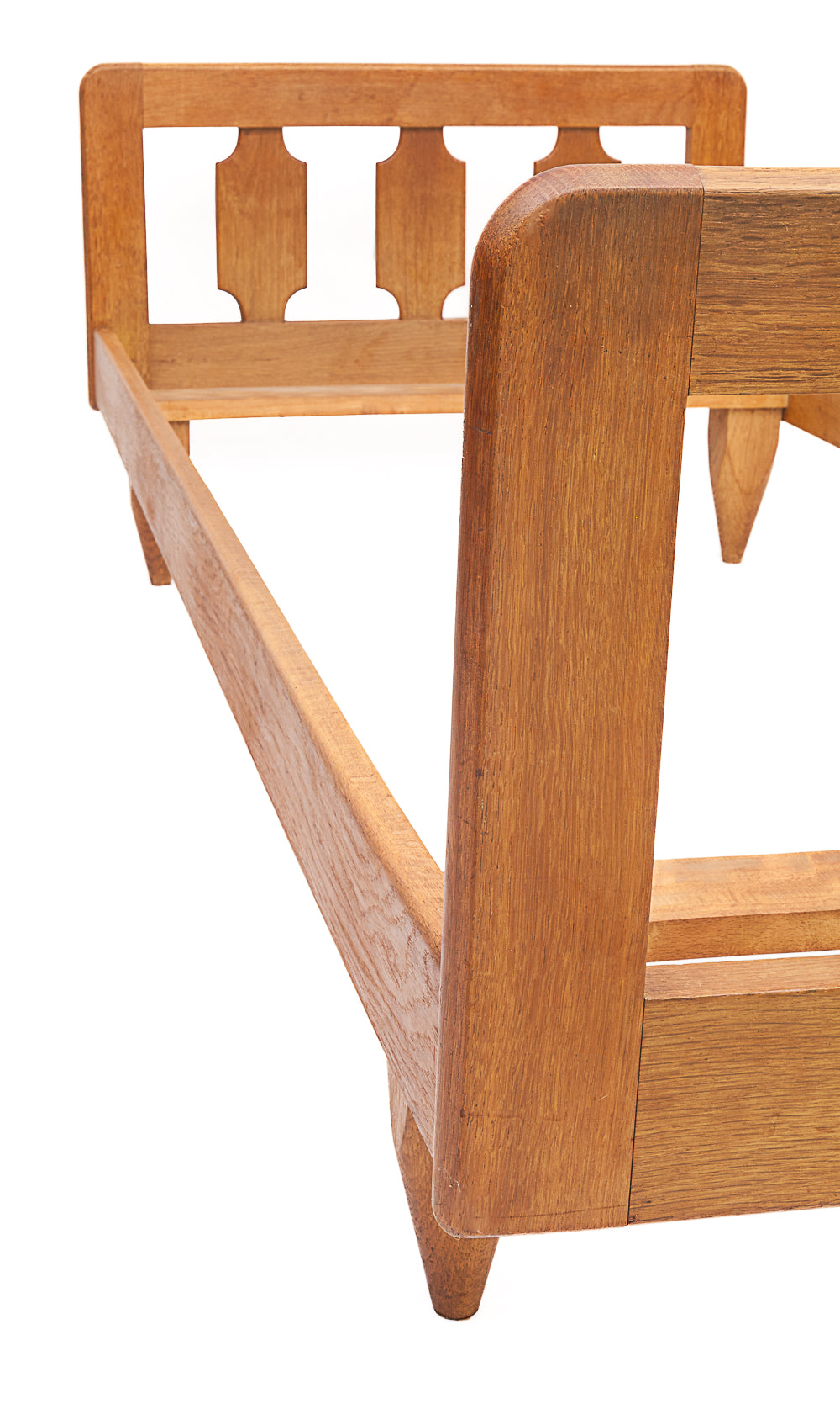 Daybed_by_Guillerme_and_Chambron