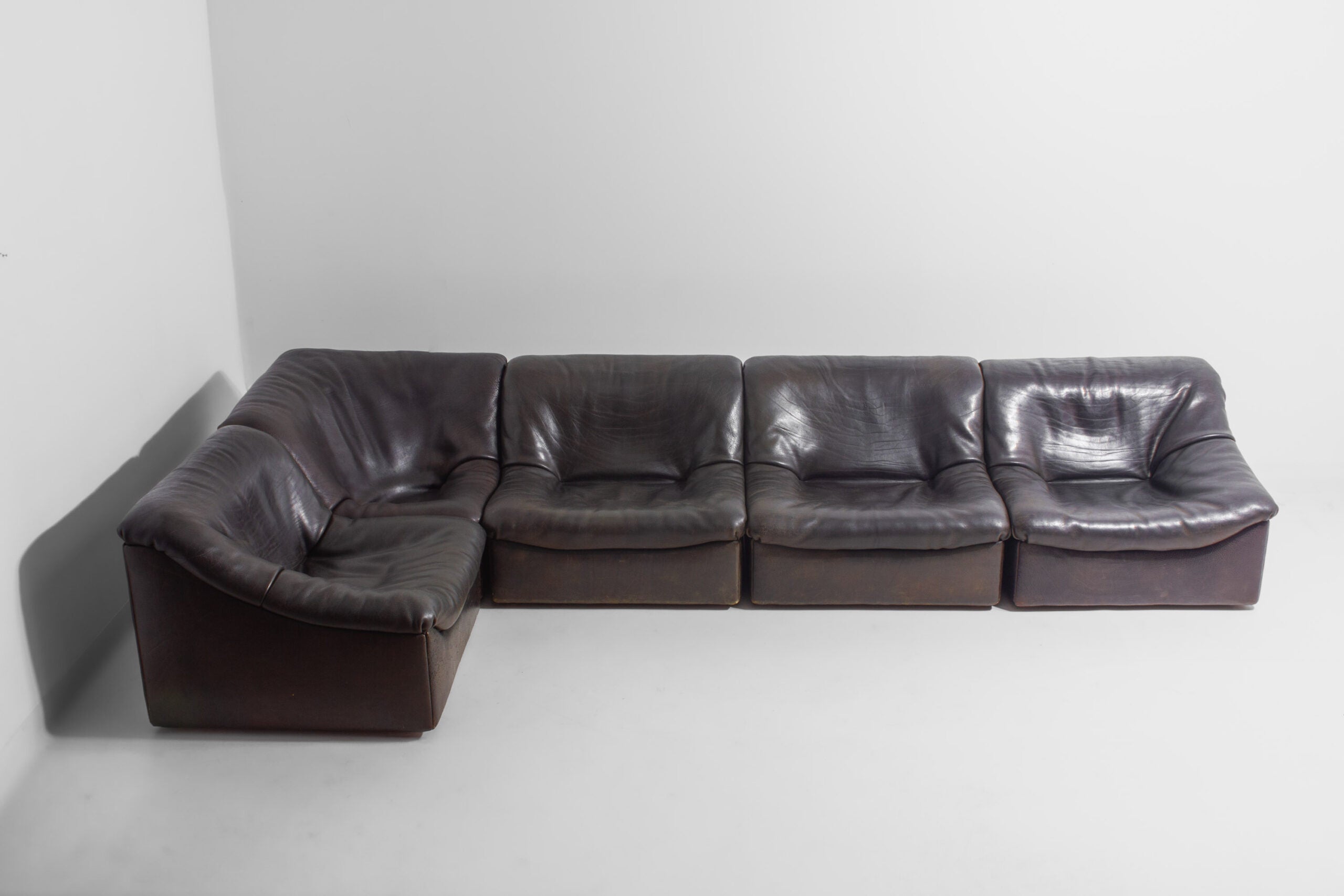 Set_of_6_Modules_De_Sede_DS-46_Modular_Sofa_in_Brown_Buffalo_Leather_1970s