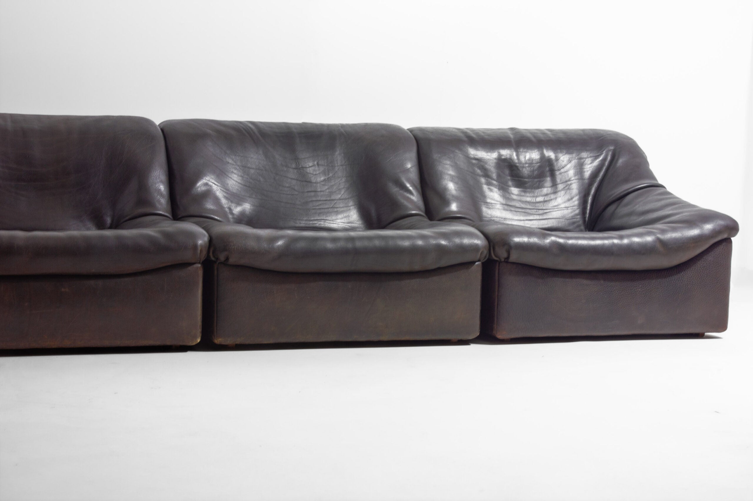 Set_of_6_Modules_De_Sede_DS-46_Modular_Sofa_in_Brown_Buffalo_Leather_1970s