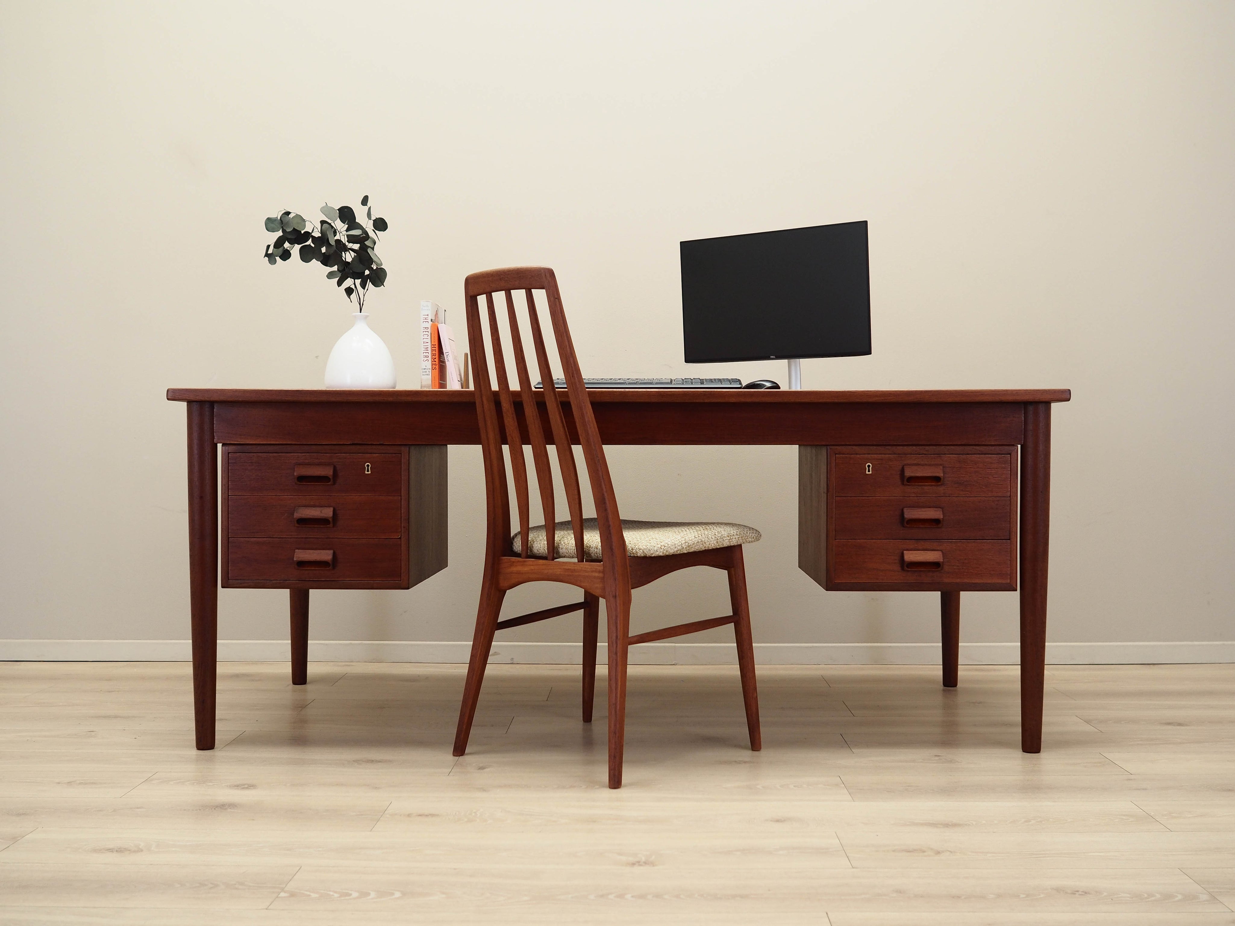Desk,_Børge_Mogensen,_Teak_Veneer,_1960s,_Denmark