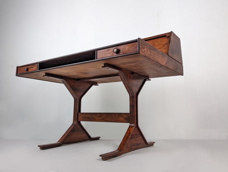 Desk_by_Gianfranco_Frattini,_Italy_1950s