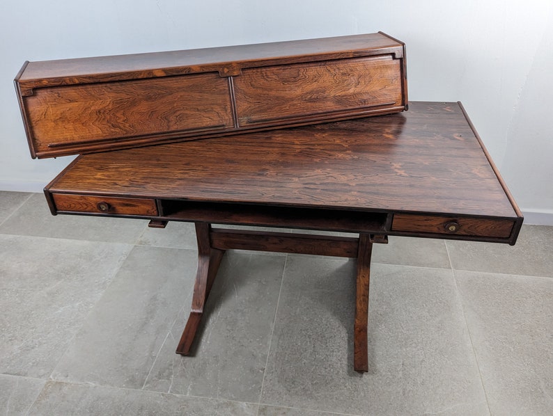 Desk_by_Gianfranco_Frattini,_Italy_1950s