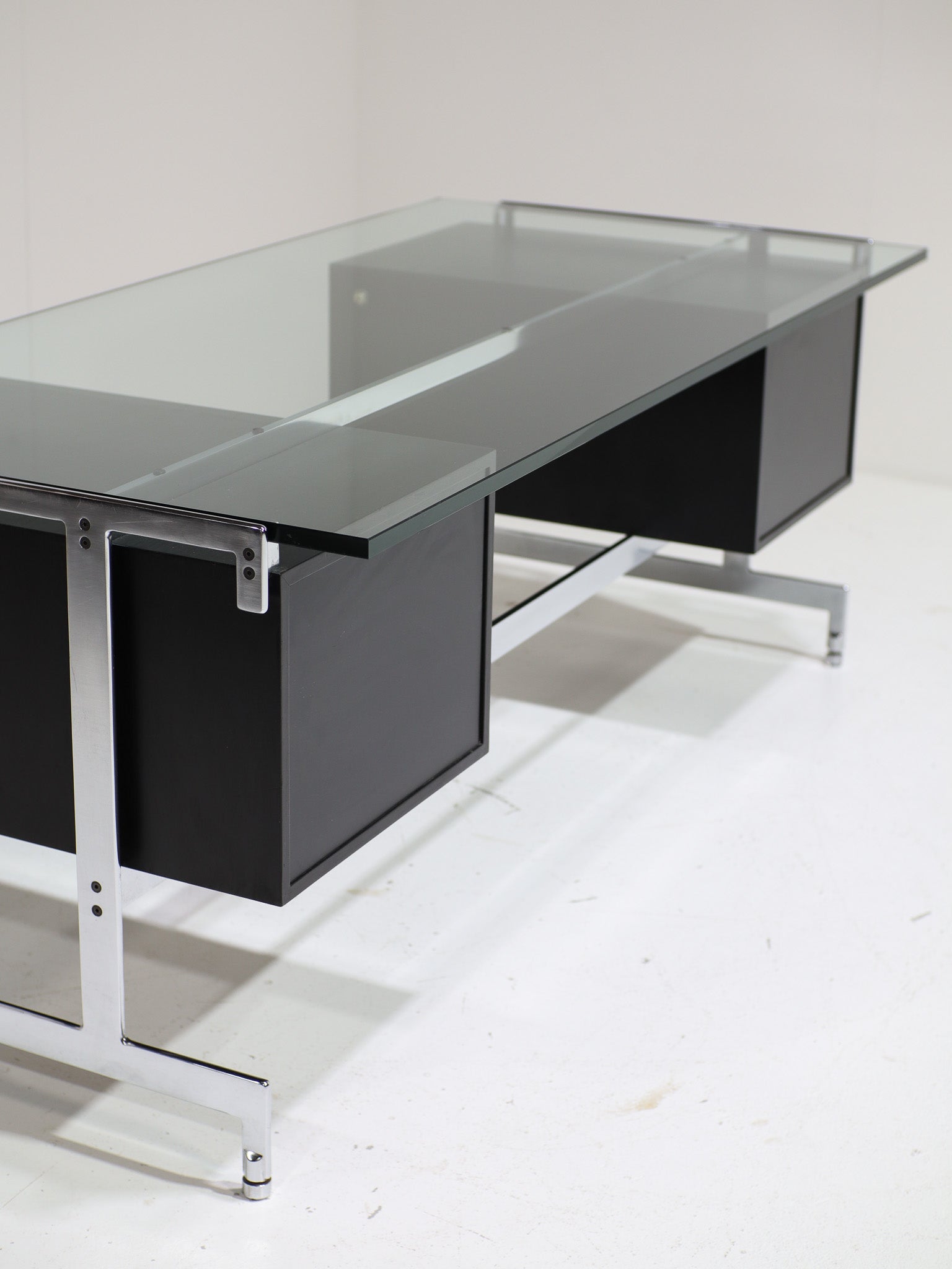 JK702_Executive_Desk_by_Preben_Fabricius_&_Jørgen_Kastholm_for_Kill_International,_Germany_1960s