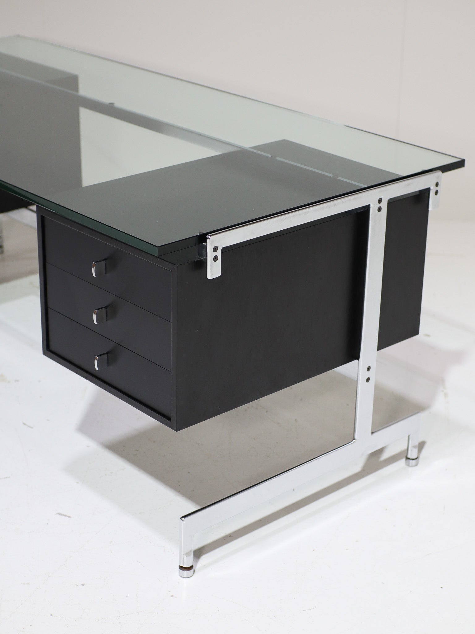 JK702_Executive_Desk_by_Preben_Fabricius_&_Jørgen_Kastholm_for_Kill_International,_Germany_1960s
