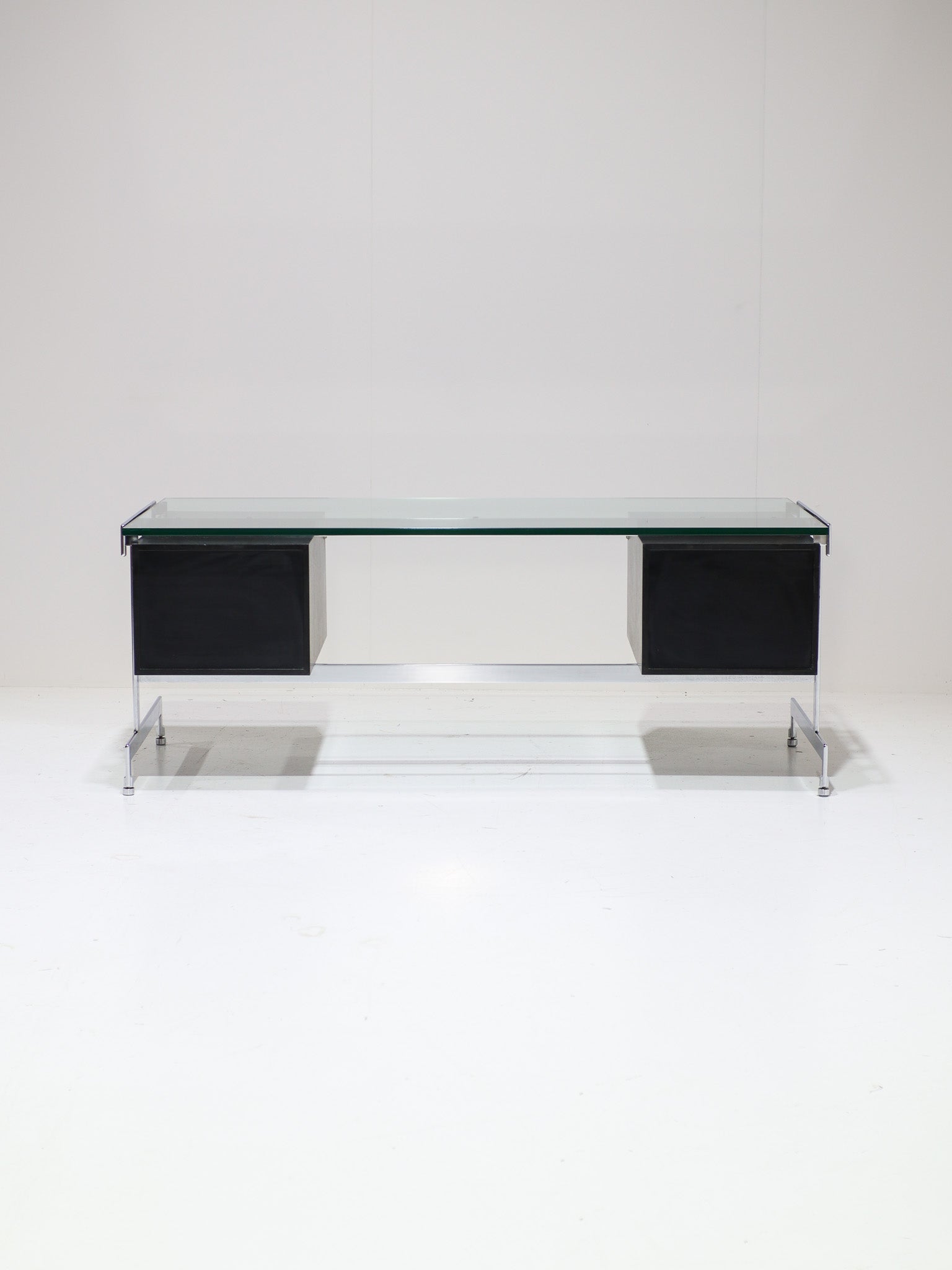 JK702_Executive_Desk_by_Preben_Fabricius_&_Jørgen_Kastholm_for_Kill_International,_Germany_1960s