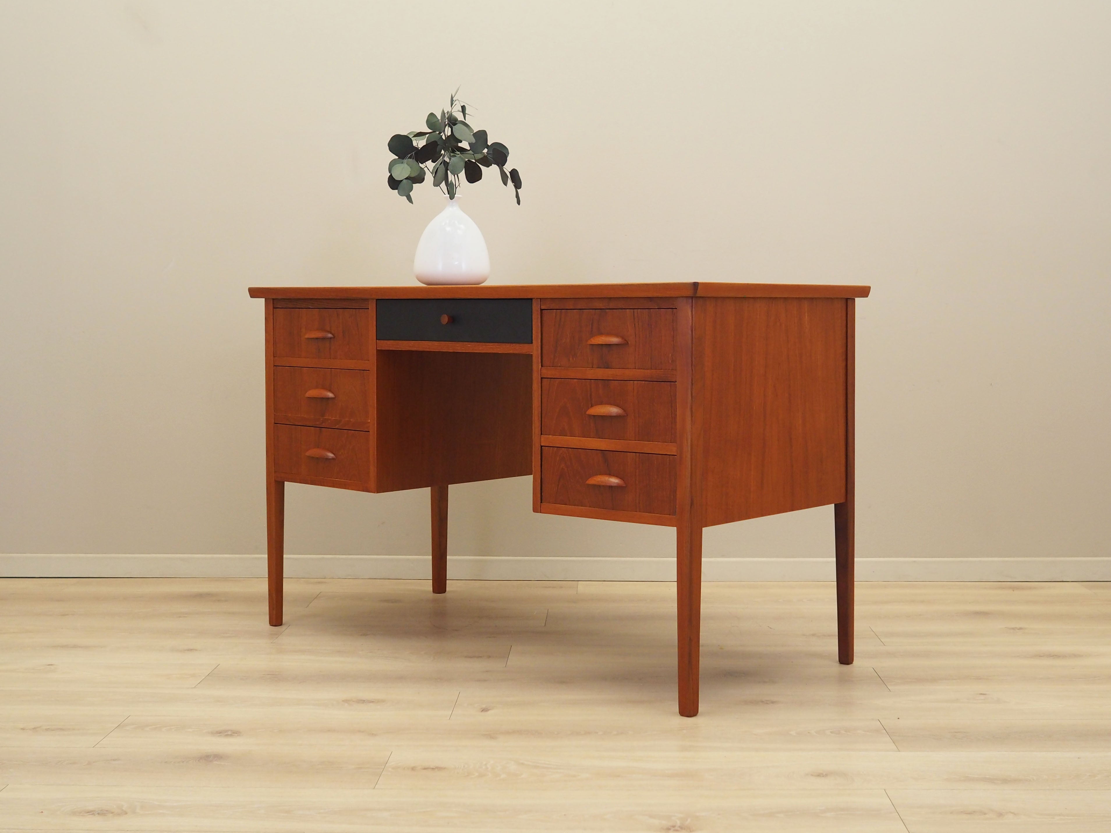 Desk,_Danish_Design,_Teak_Veneer,_1970s,_Denmark