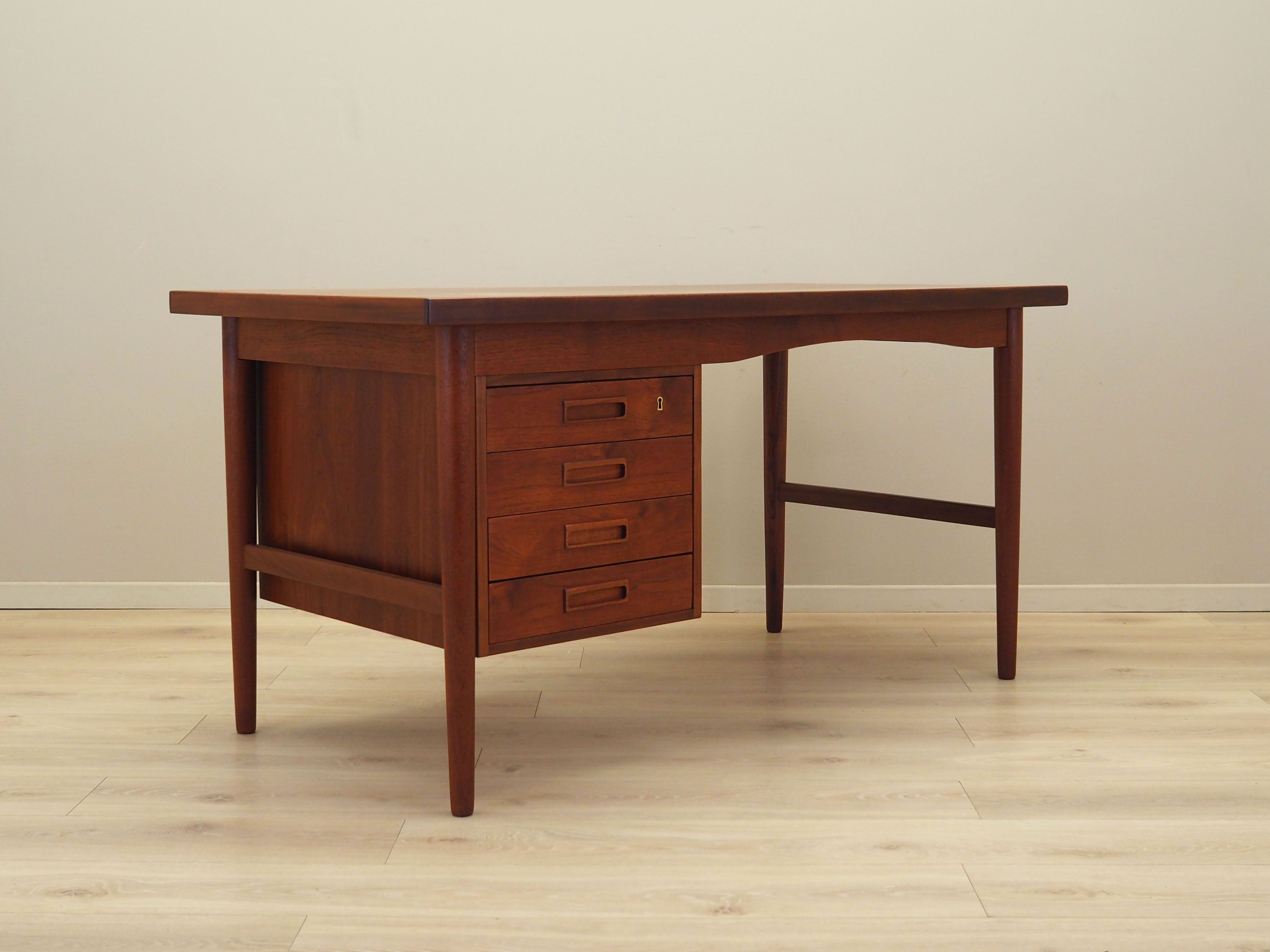 Desk,_Danish_Design,_Teak_Veneer,_1970s,_Denmark
