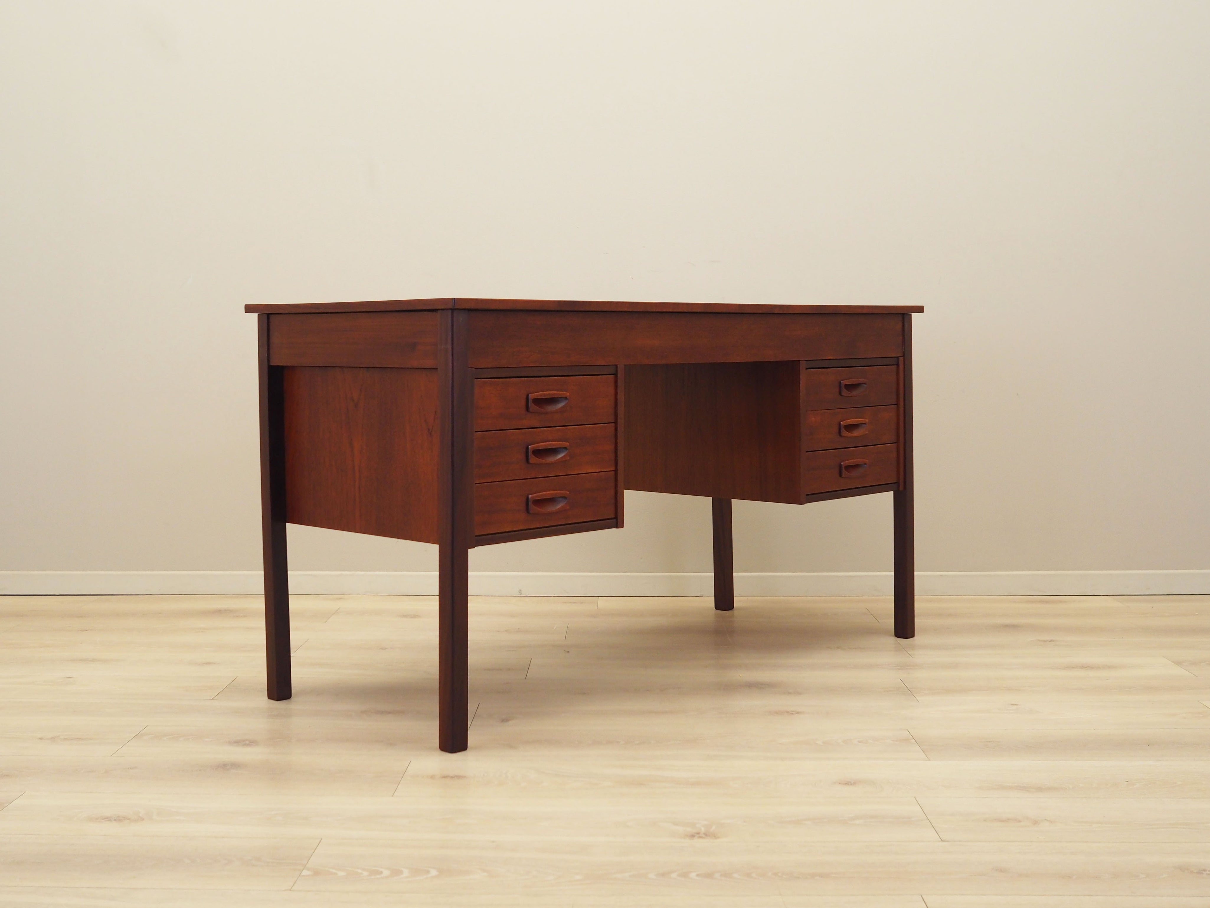 Desk,_Danish_Design,_Teak_Veneer,_1970s,_Denmark
