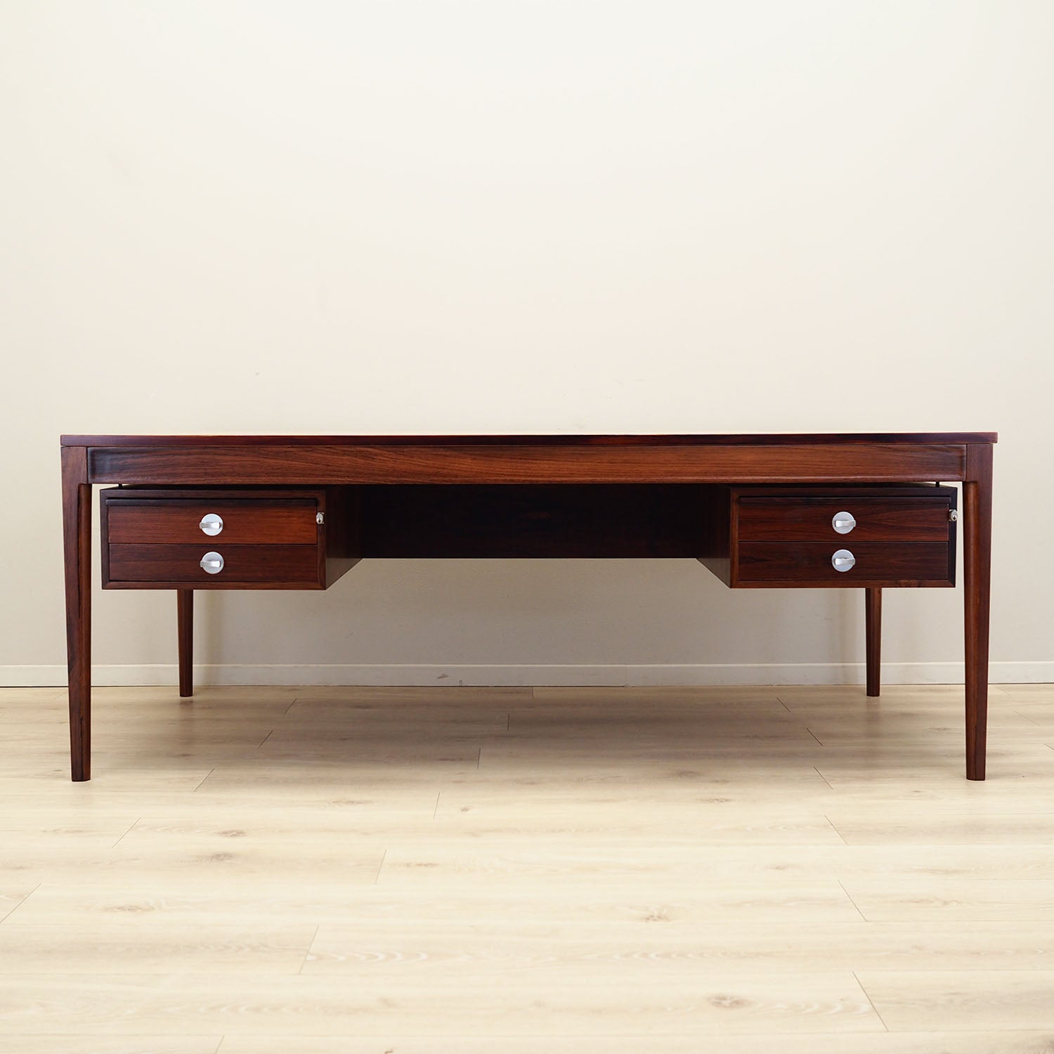 Desk,_Finn_Juhl,_France_&_Son,_Rosewood,_1970s,_Denmark