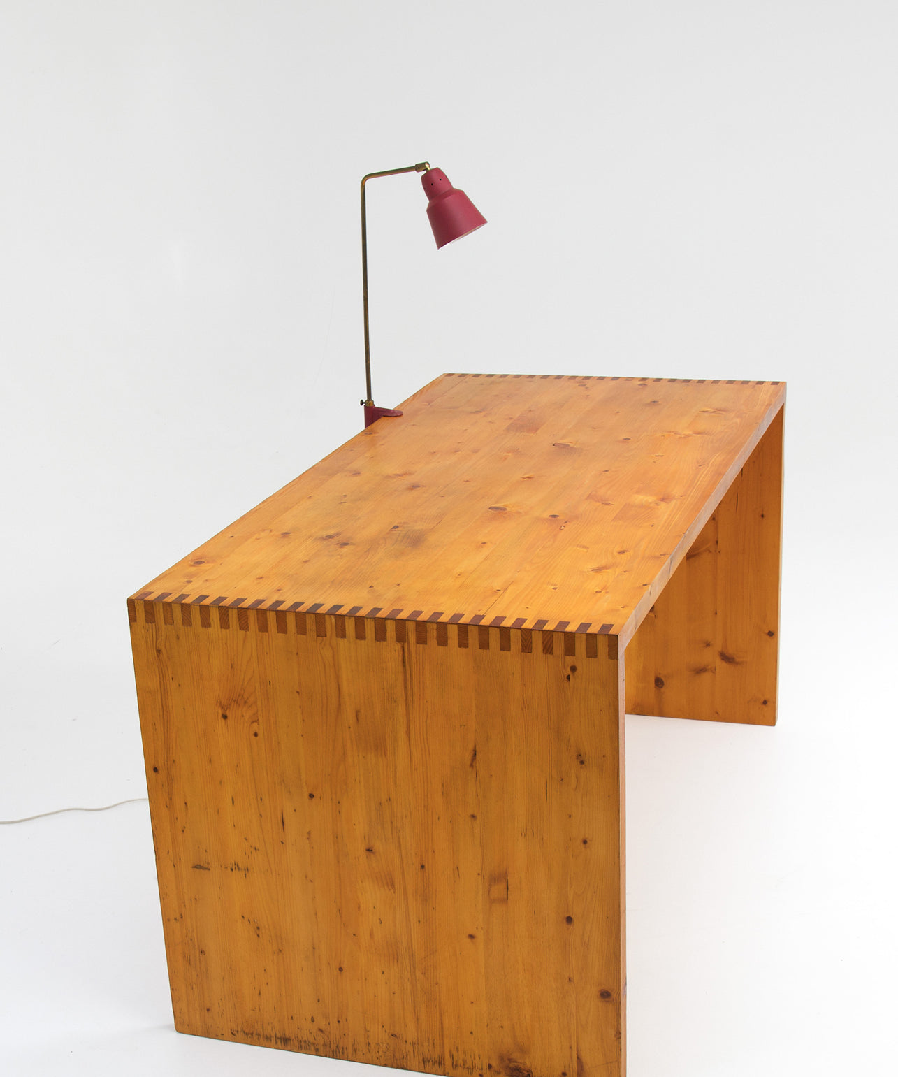 Desk_in_Solid_Pine_by_Ate_van_Apeldoorn