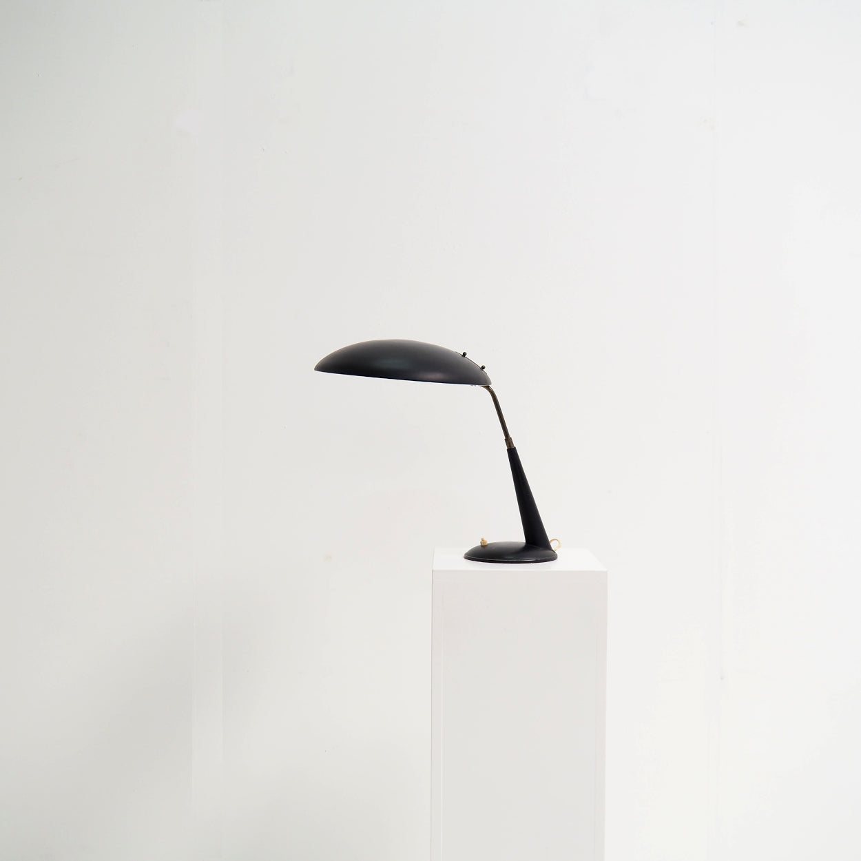 Desk_Lamp_by_Christian_Dell_in_Black_Metal,_Bauhaus,_from_1930s