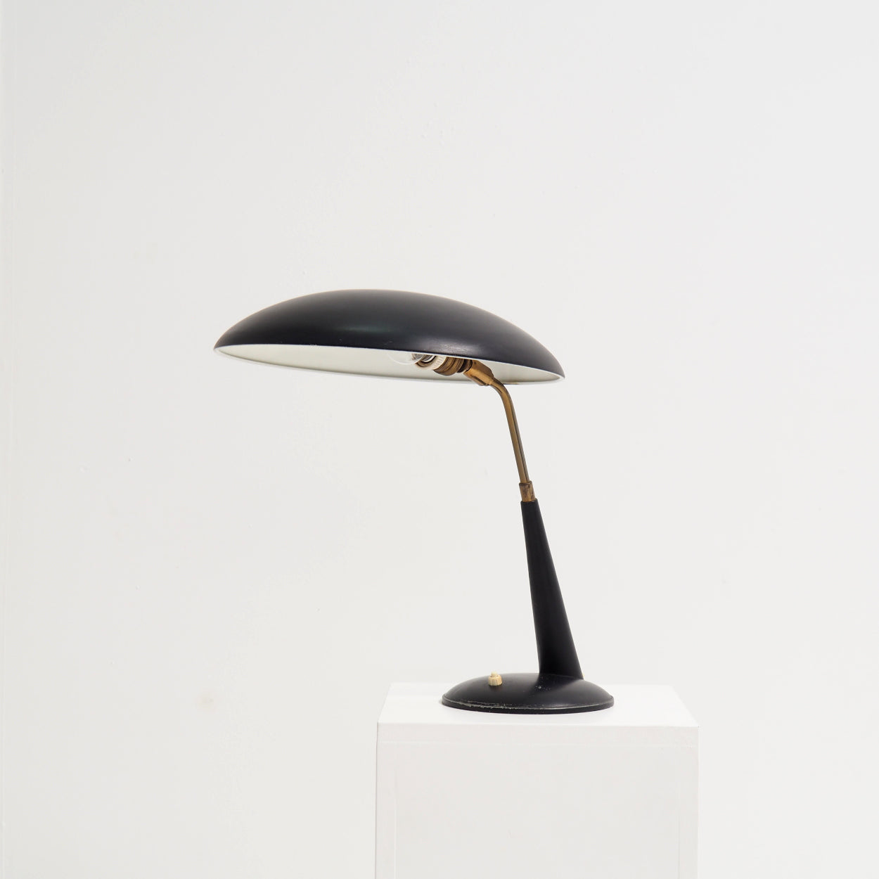 Desk_Lamp_by_Christian_Dell_in_Black_Metal,_Bauhaus,_from_1930s