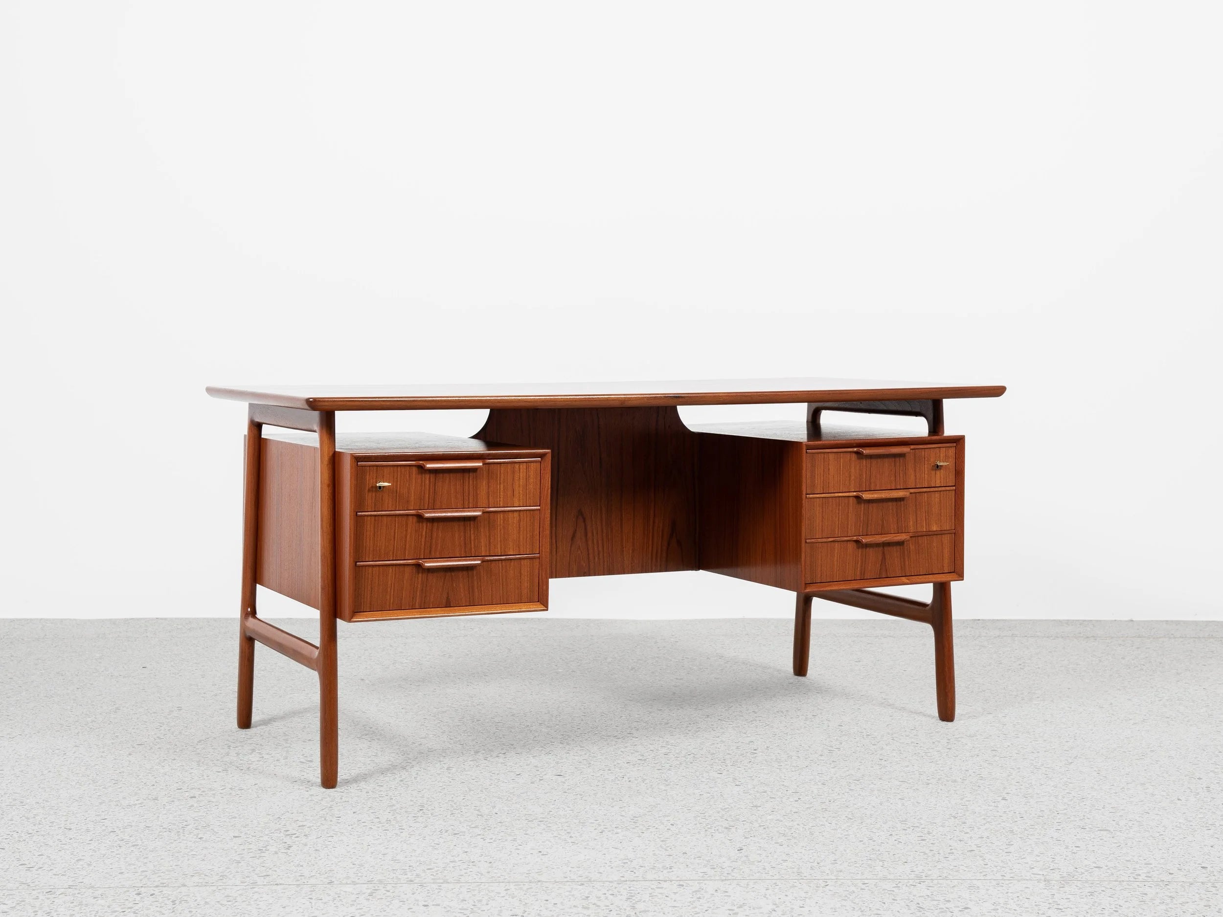 Desk_Model_75_Omann_Jun_Teak_1960s_Denmark