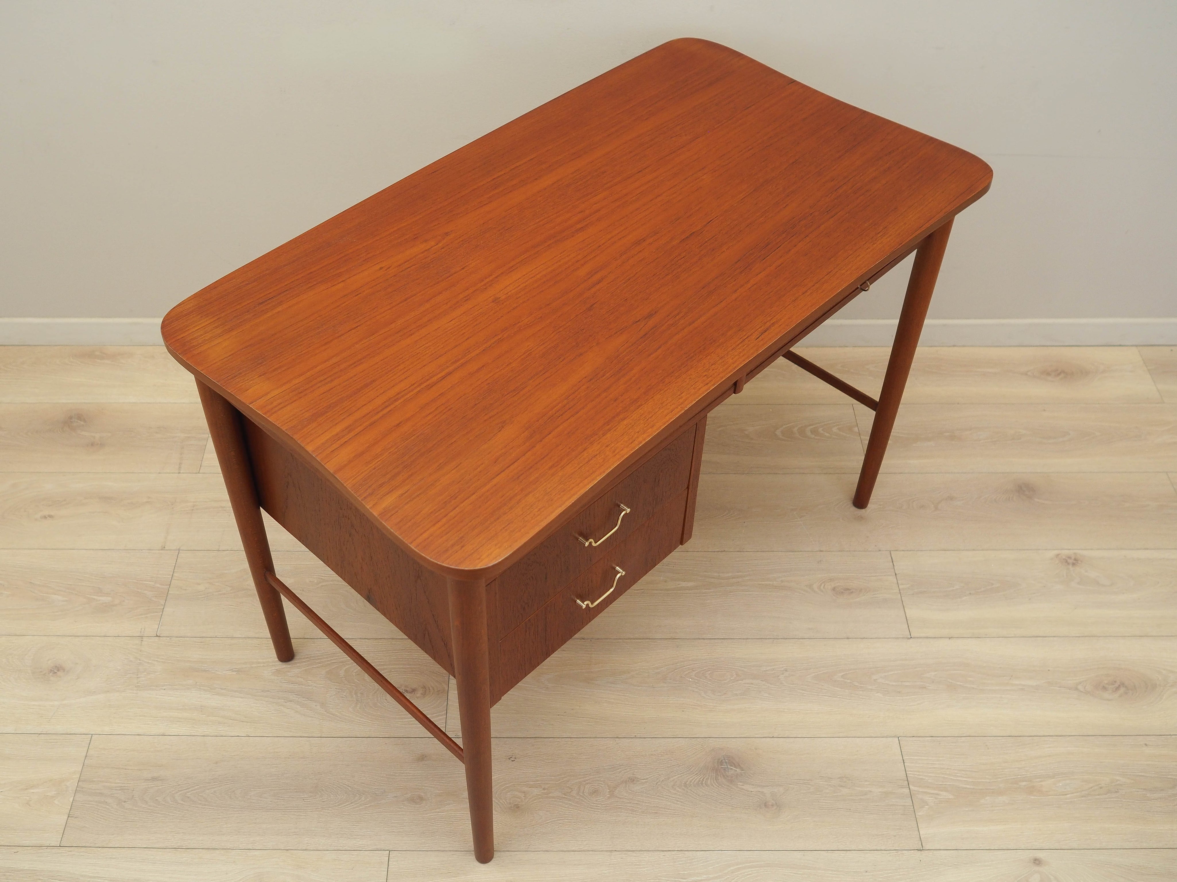 Desk,_Teak_Veneer,_1960s,_Denmark
