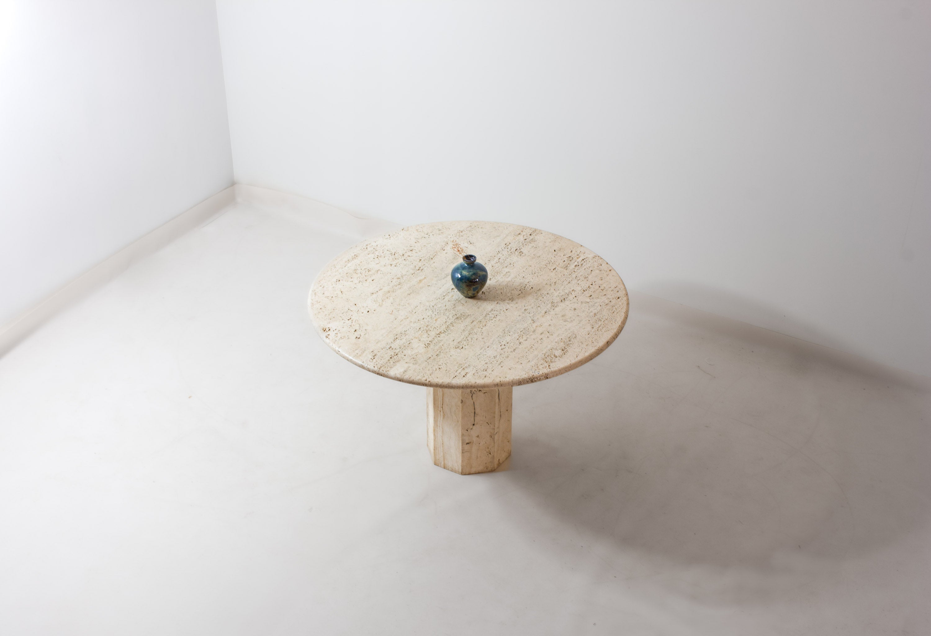 Vintage_Italian_Round_Travertine_Dining_Table,_1970s_Roman_Travertine_Mid_Century_Modern
