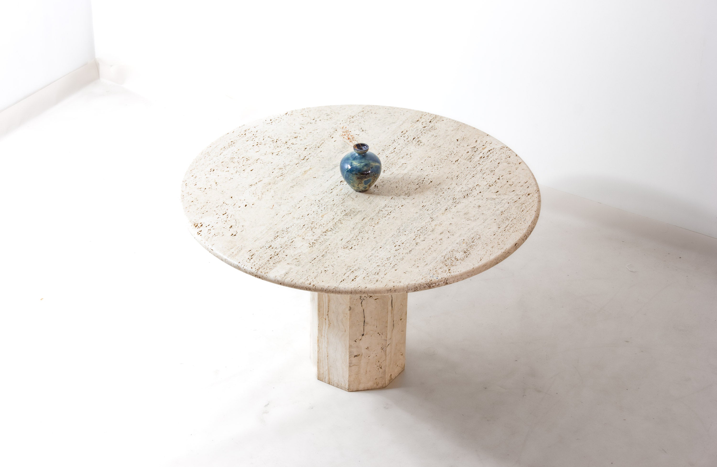 Vintage_Italian_Round_Travertine_Dining_Table,_1970s_Roman_Travertine_Mid_Century_Modern