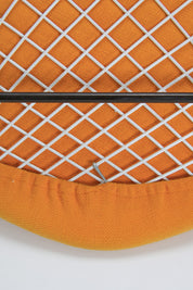 Wire_Chair_by_Harry_Bertoia_for_Knoll,_1952_Design,_USA
