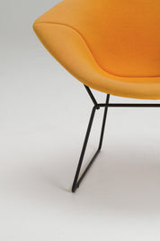 Wire_Chair_by_Harry_Bertoia_for_Knoll,_1952_Design,_USA