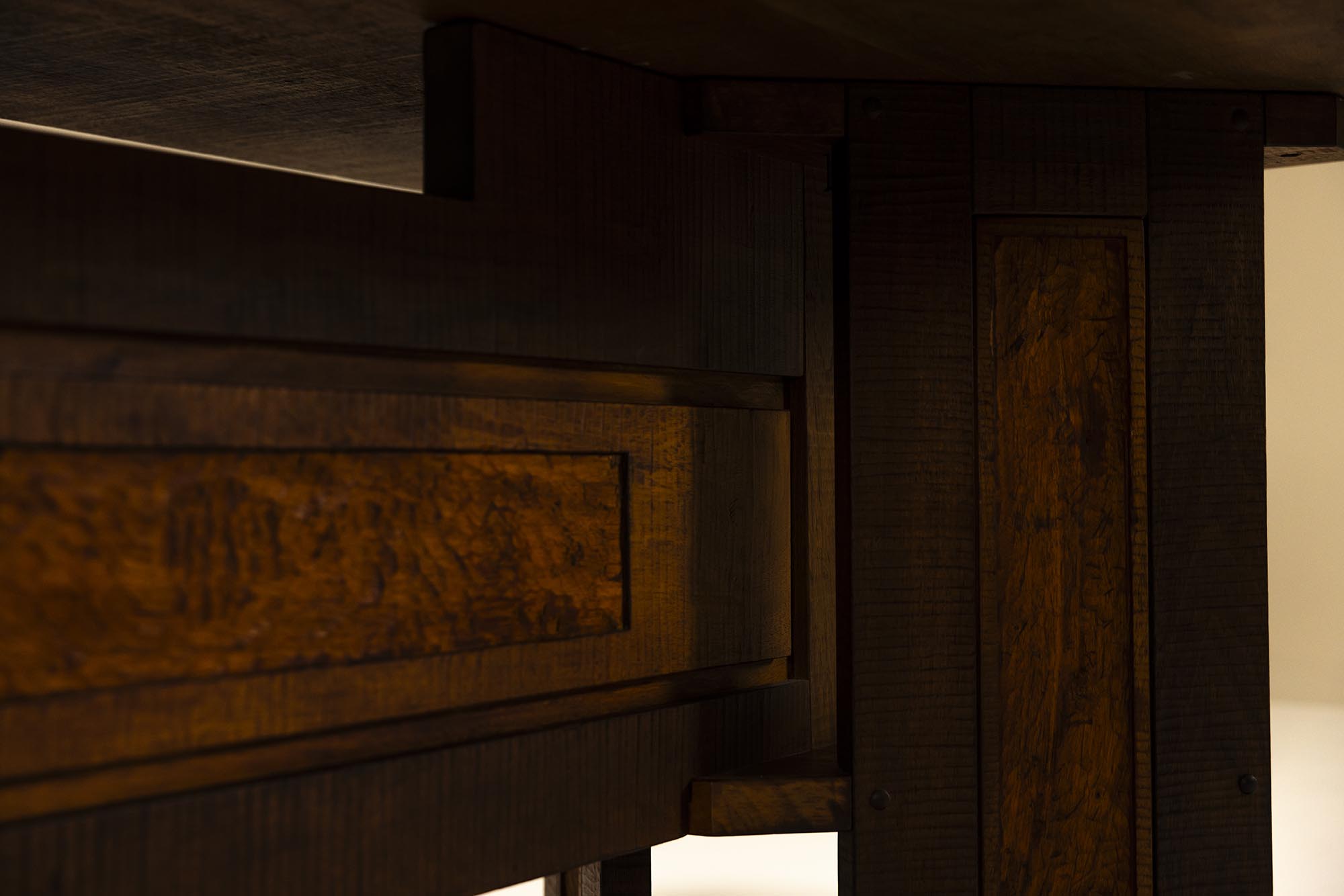 Dining_Room_Table_in_the_Style_of_Giuseppe_Rivadossi,_Italy_1970s