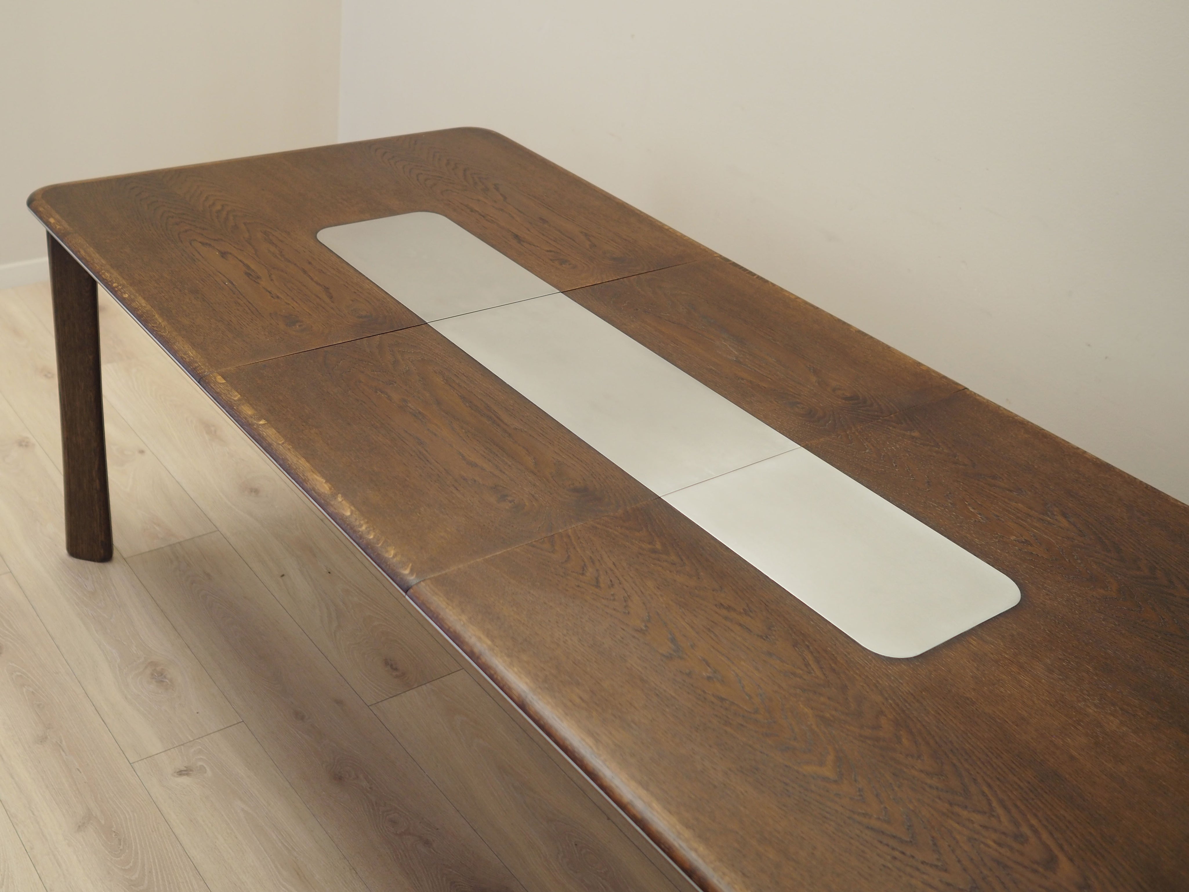 Dining_table,_Uldum,_Oak_Wood,_1970s,_Denmark