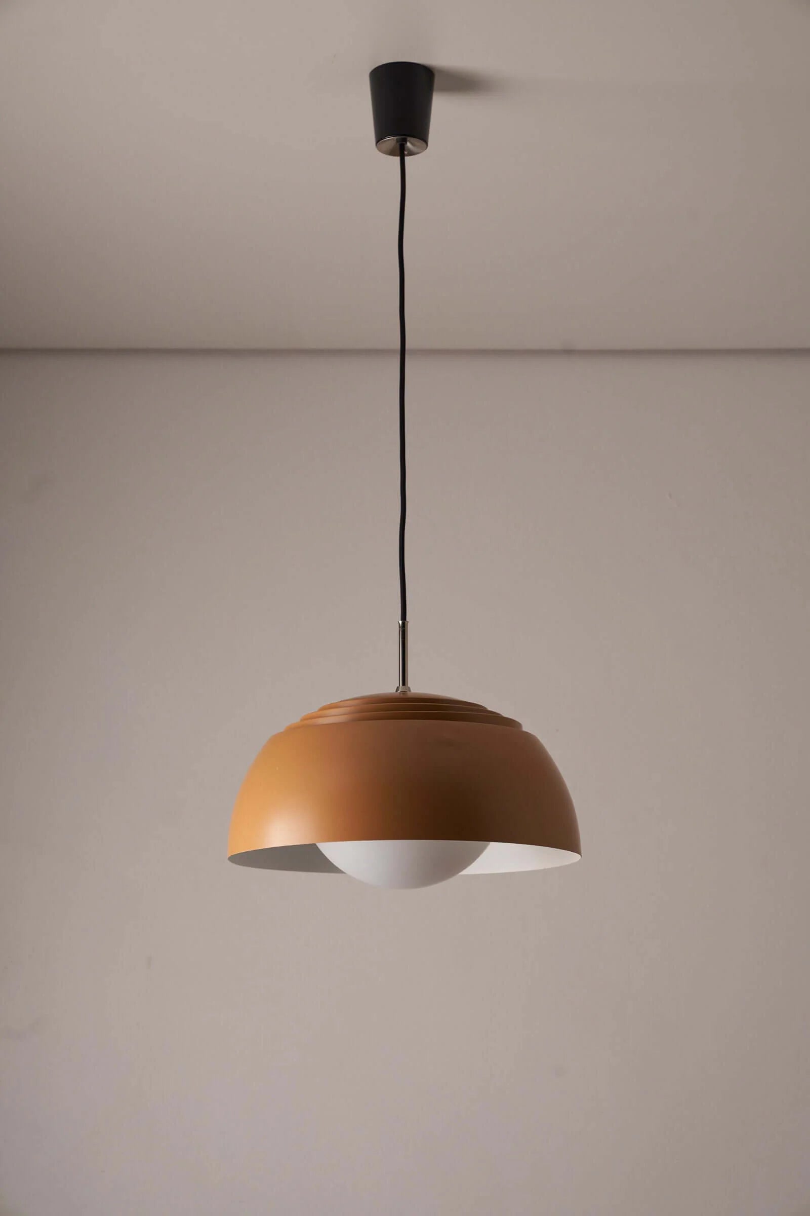 Dome_Pendant_Lamp,_B+L_Leuchten,_Opal_Glass,_1960,_Germany