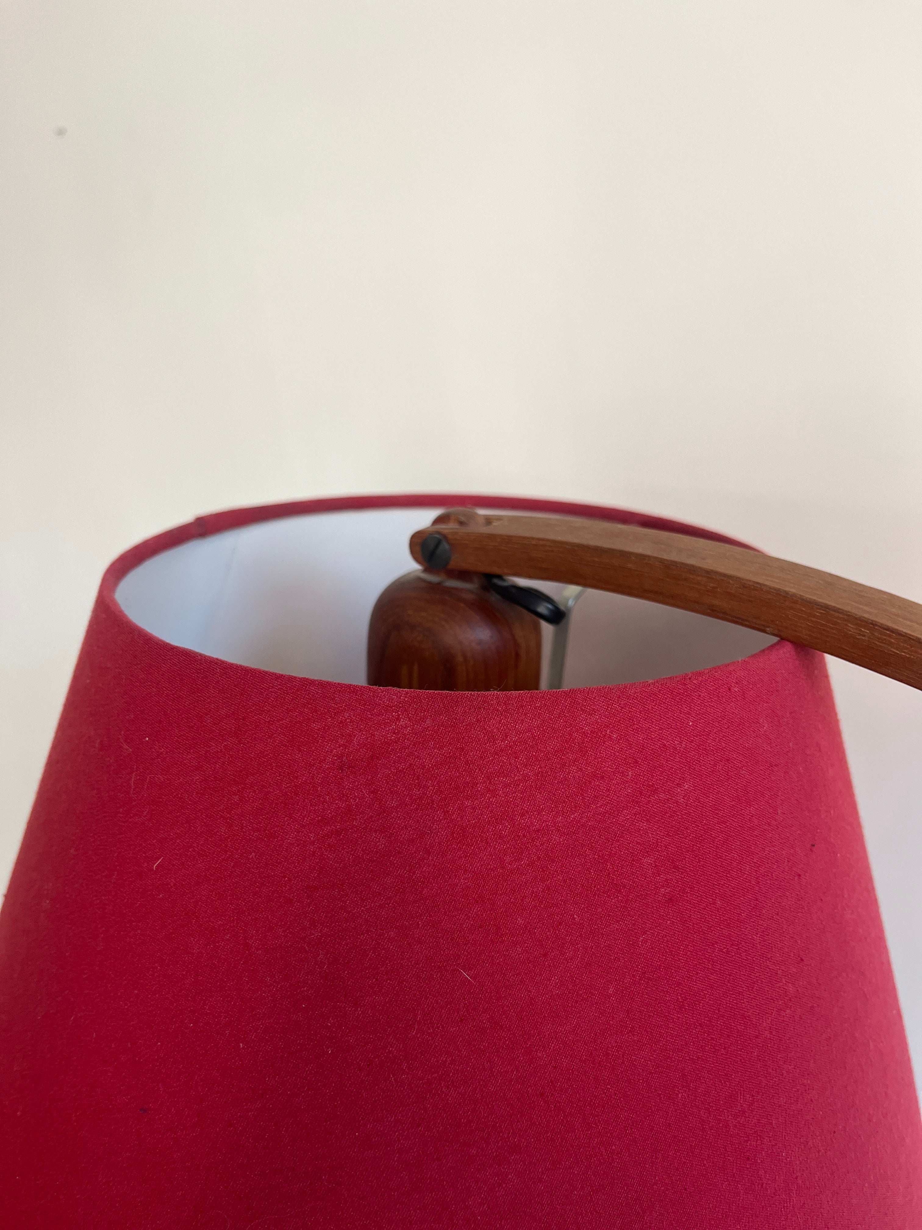 Domus_Adjustable_Teak_Floor_Lamp_with_Cherry_Red_Wild_Silk_Shade,_1960s