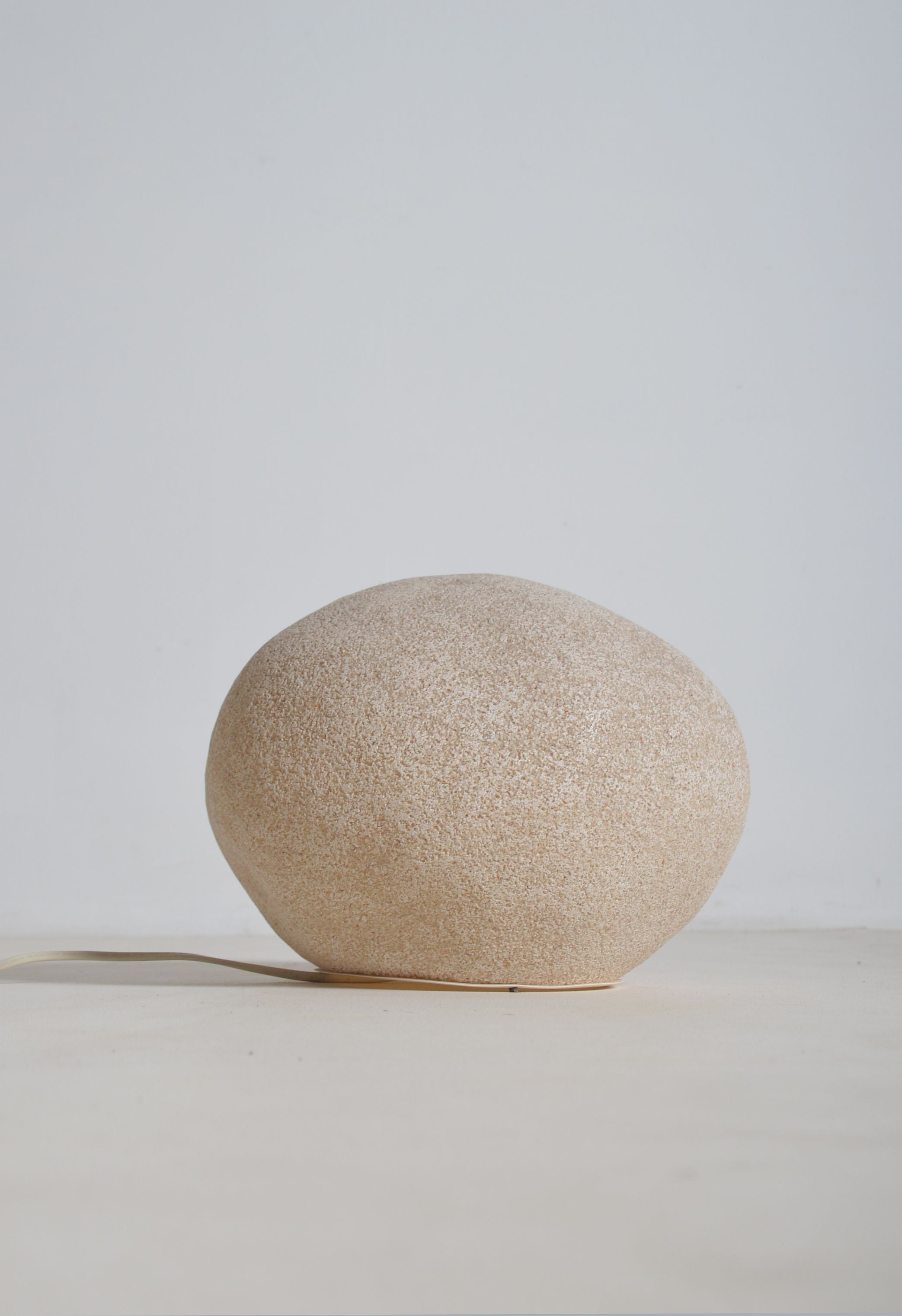 Dora_rock_lamp_designed_by_André_Cazenave_for_Habitat,_1980