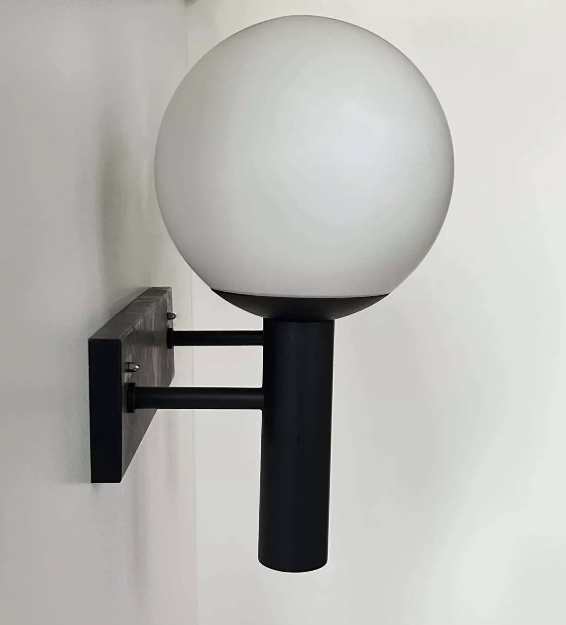 Double_Wall_Lamp_by_Raak,_Opaline_Glass_&_Black_Metal,_Mid_Century_Modern,_Netherlands_1960s