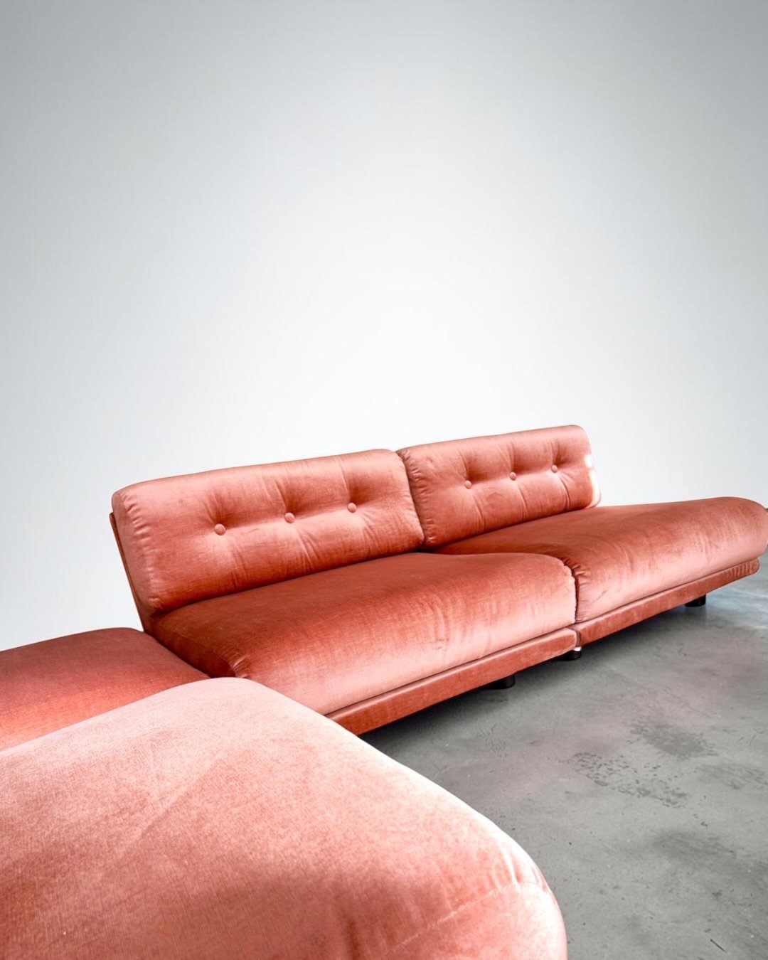 Set_of_4_Modular_Sectional_Sofa_by_Salpol_in_Terracotta_Dralon_Velvet,_Italy,_1970s