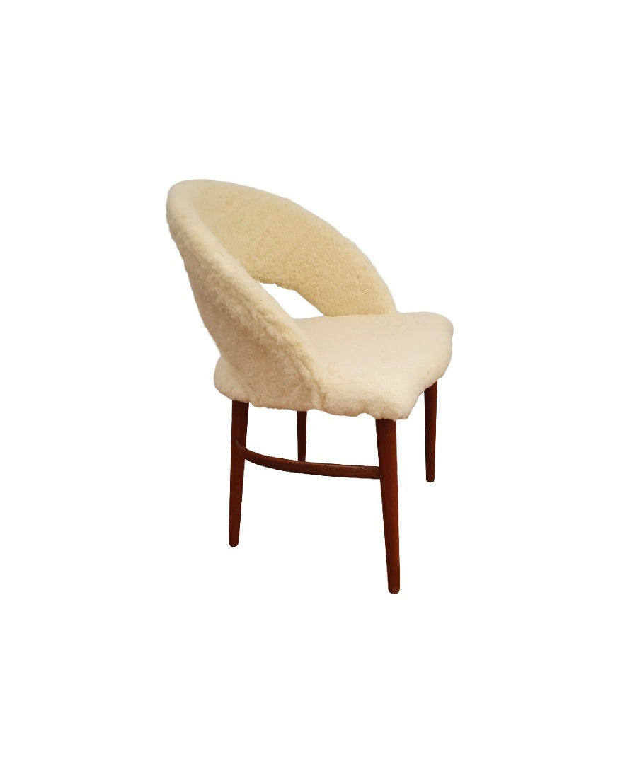 Dressing_Chair_by_Frode_Holm_circa_1960_Denmark