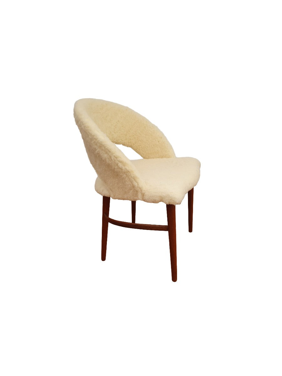 Dressing_Chair_by_Frode_Holm_circa_1960_Denmark