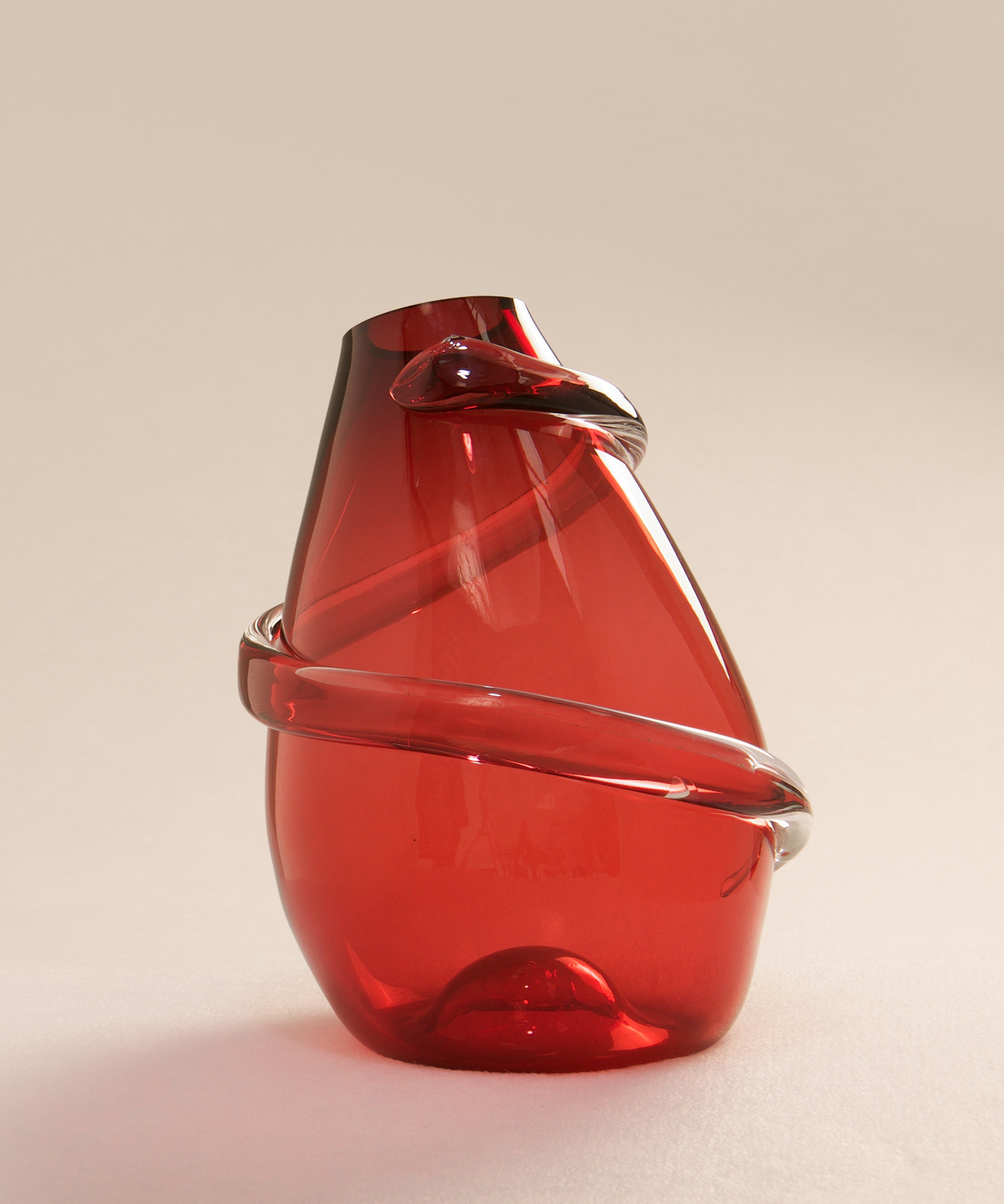 Red_Hand-Blown_Glass_Vase_by_Sem_Schanzer_for_L’Anverre,_Belgium,_1990s